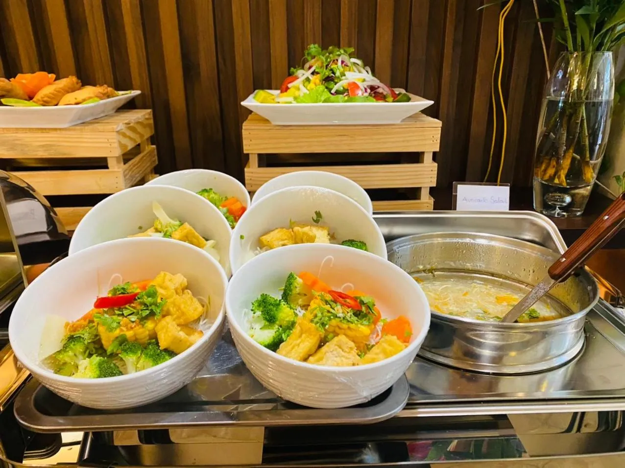 Food in Na Nue Hotel