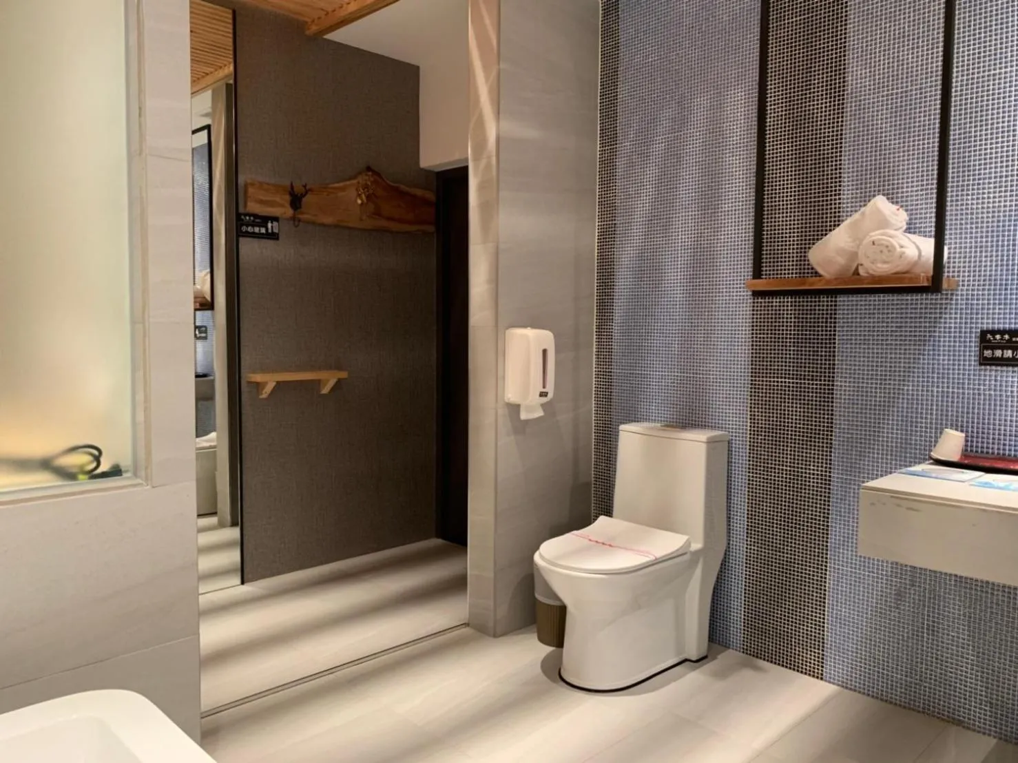Roppongi Motel - JianHua
