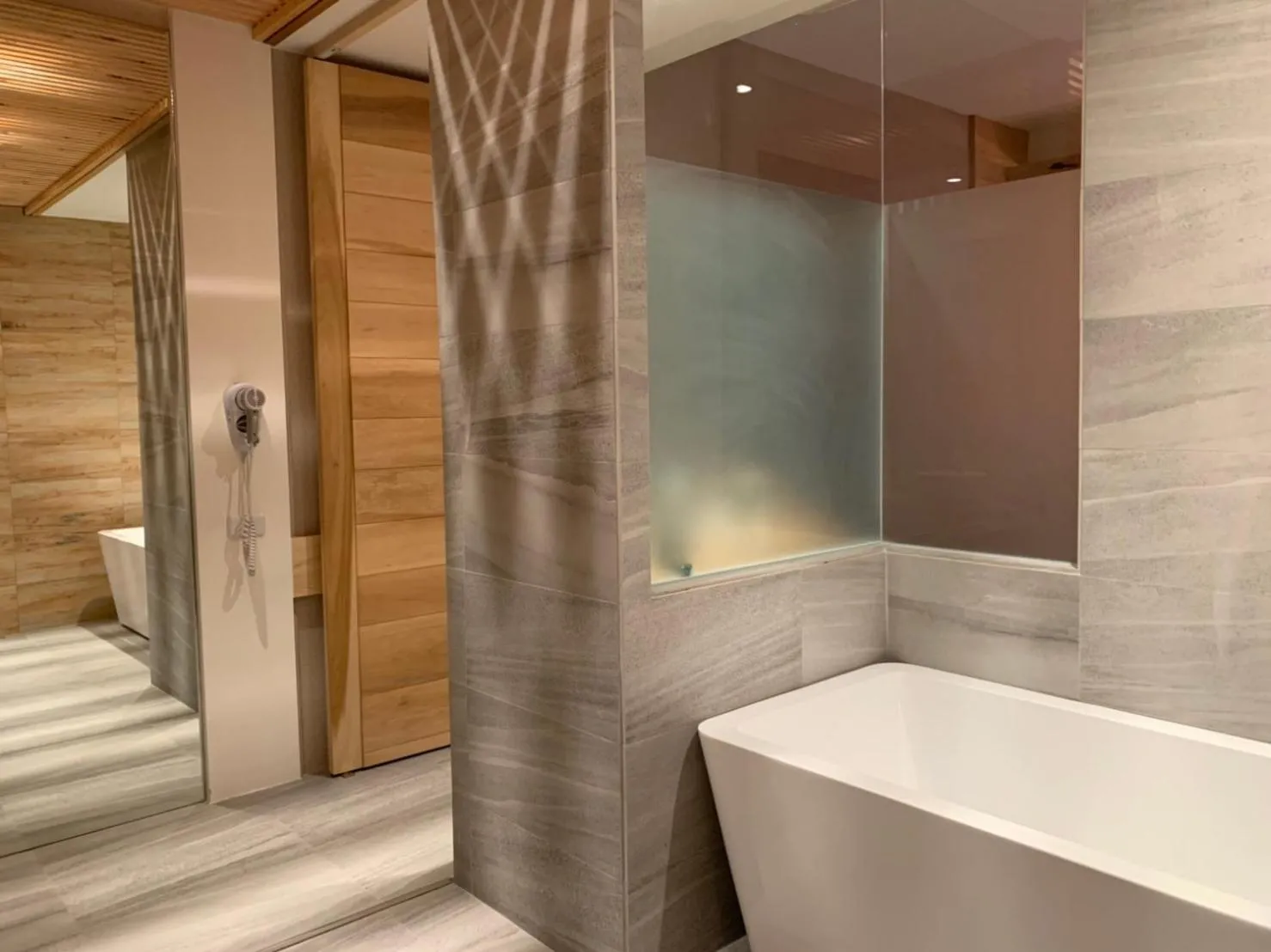 Roppongi Motel - JianHua