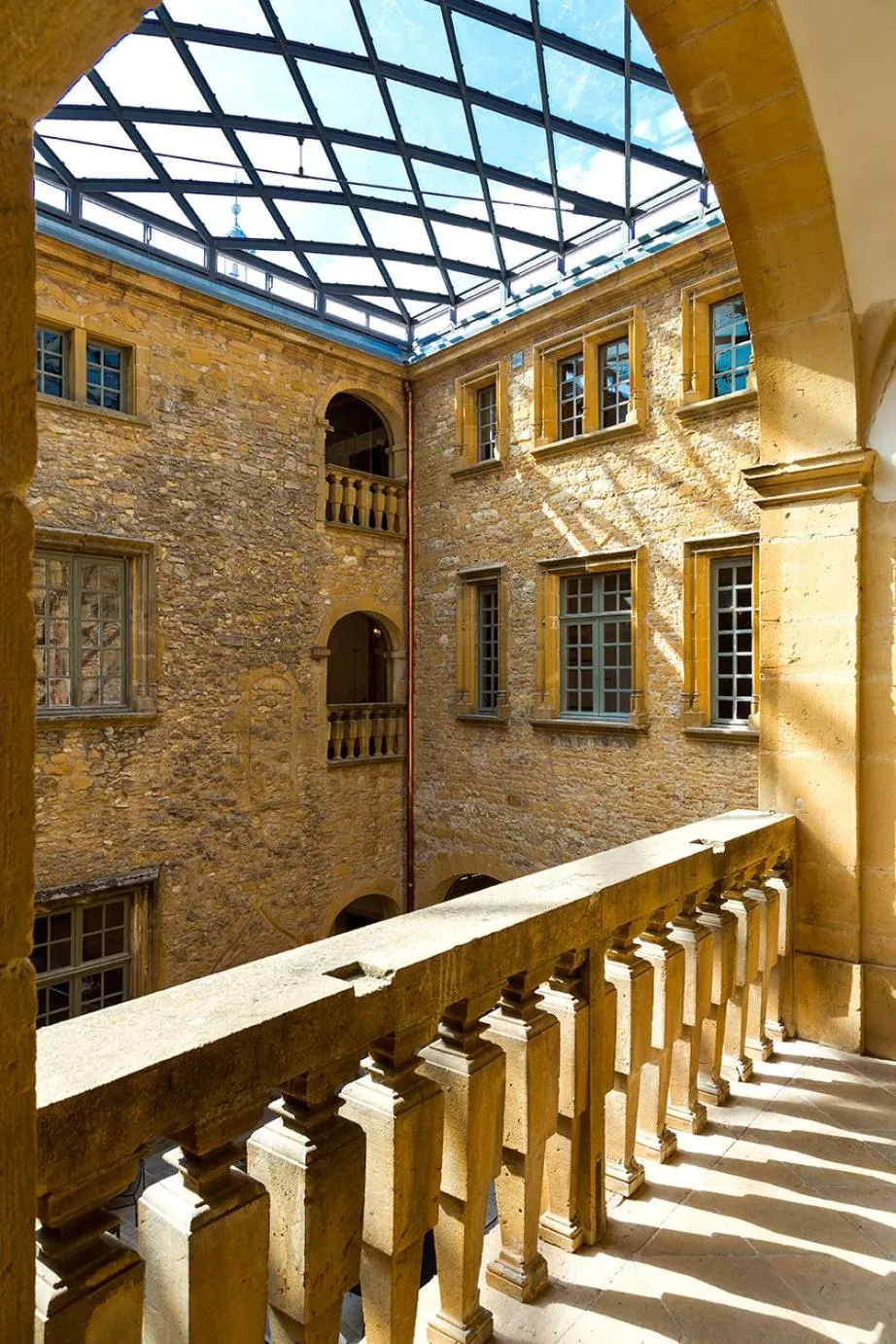 Property building in Château de Bagnols