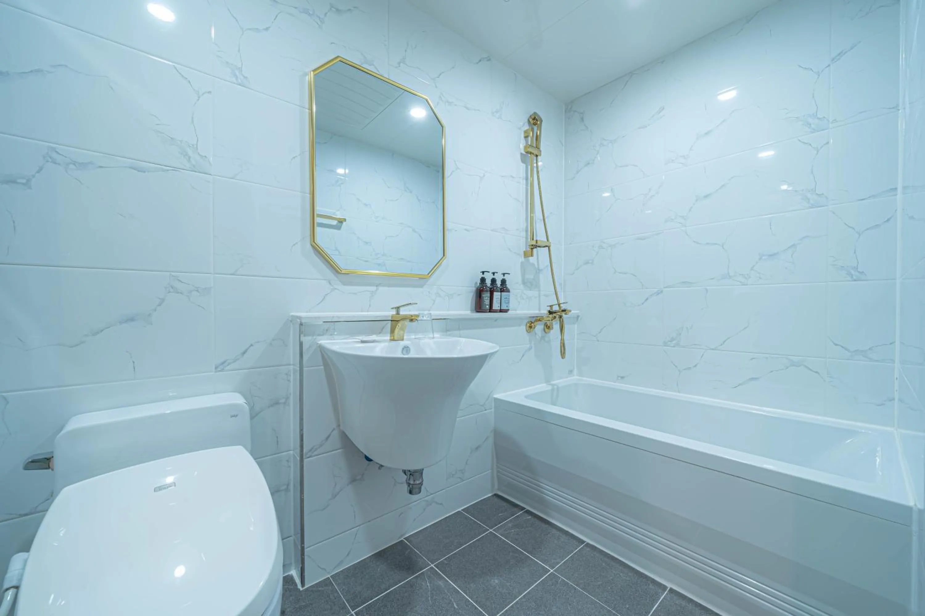 Bathroom in Gwangan Stay Hotel