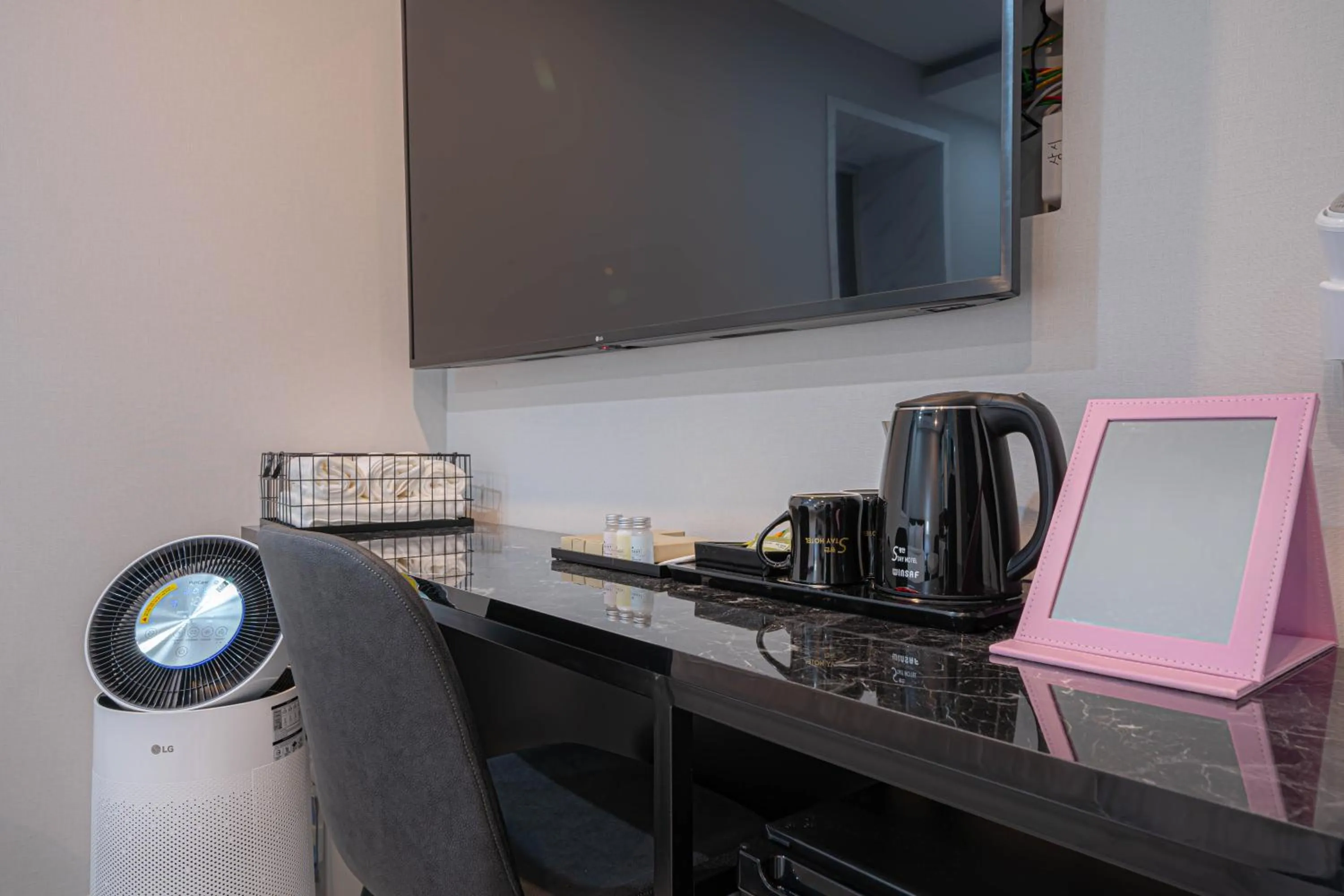 Coffee/tea facilities in Gwangan Stay Hotel