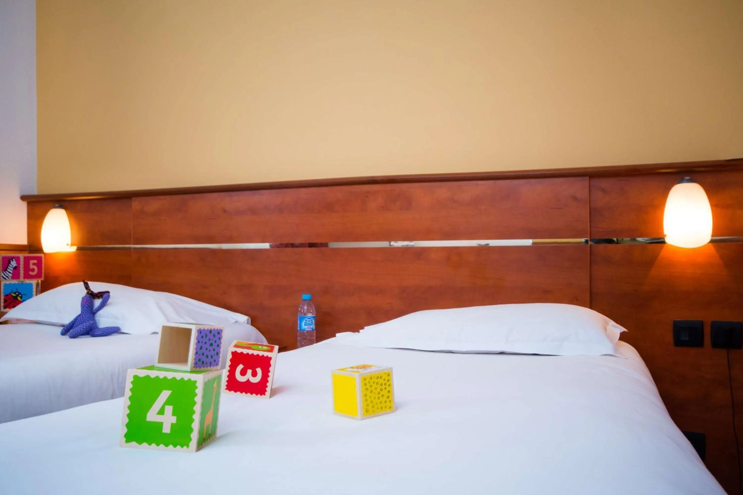 Bedroom, Bed in Brit Hotel Rennes St Grégoire – Le Villeneuve