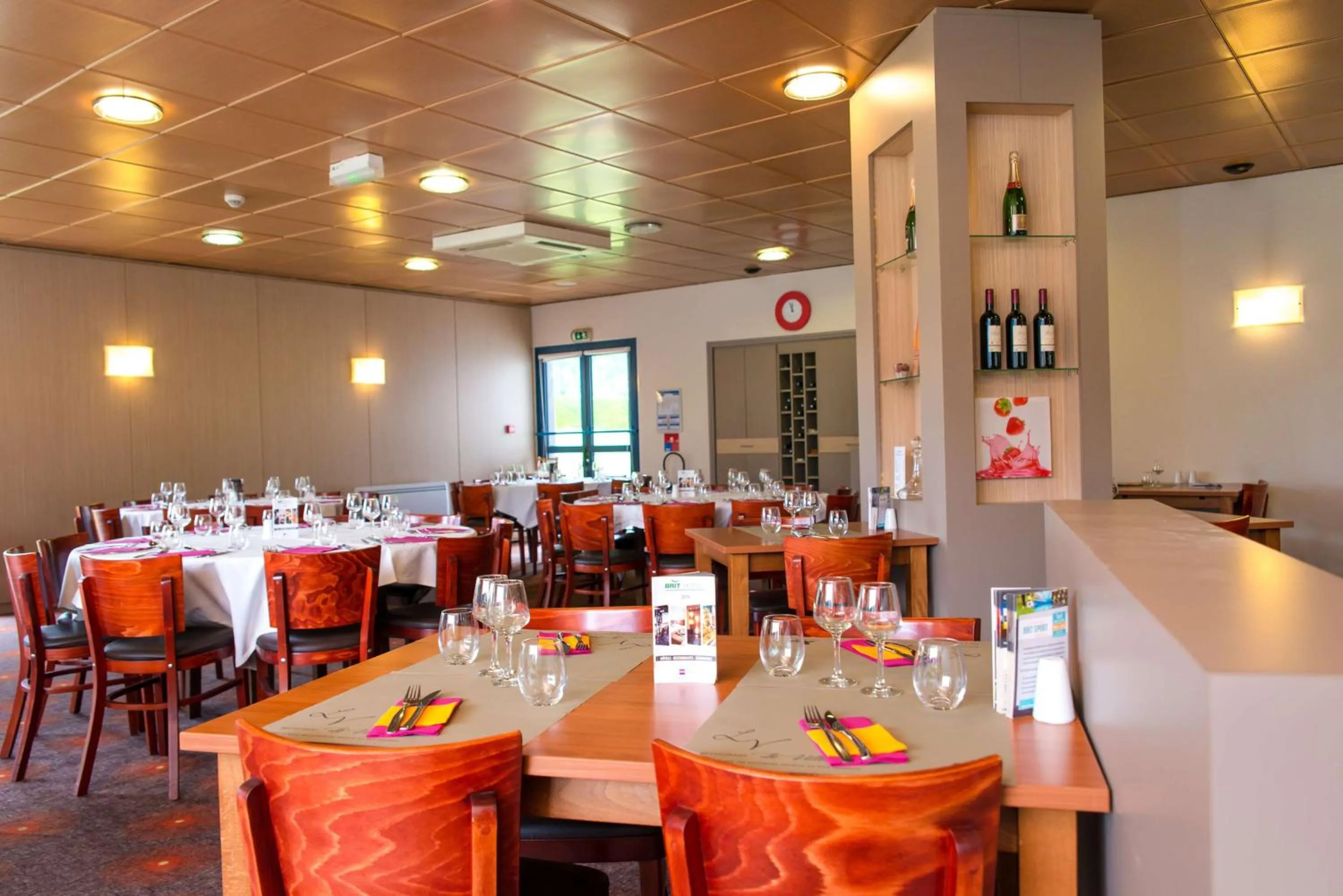 Restaurant/places to eat in Brit Hotel Rennes St Grégoire – Le Villeneuve