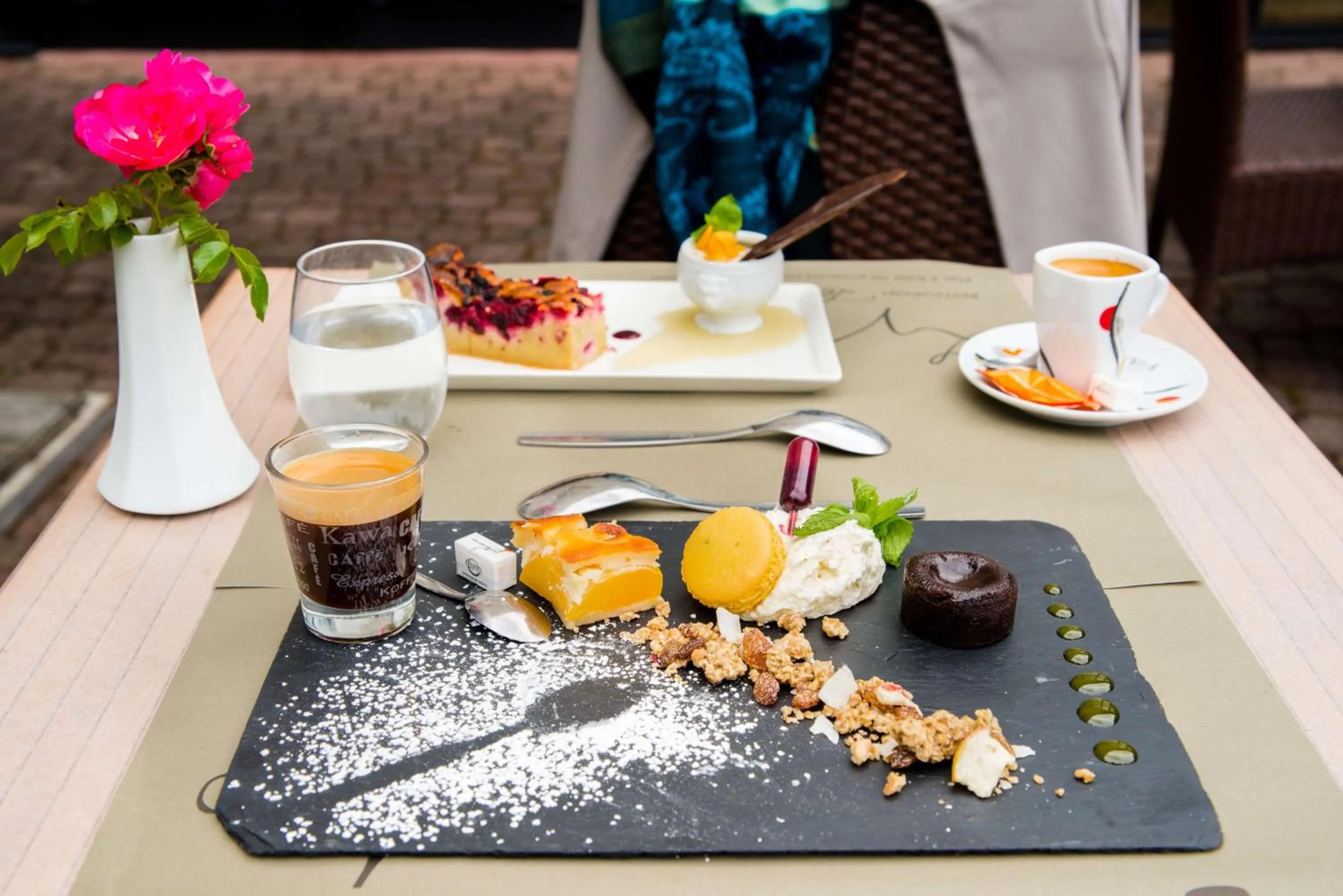 Restaurant/places to eat in Brit Hotel Rennes St Grégoire – Le Villeneuve