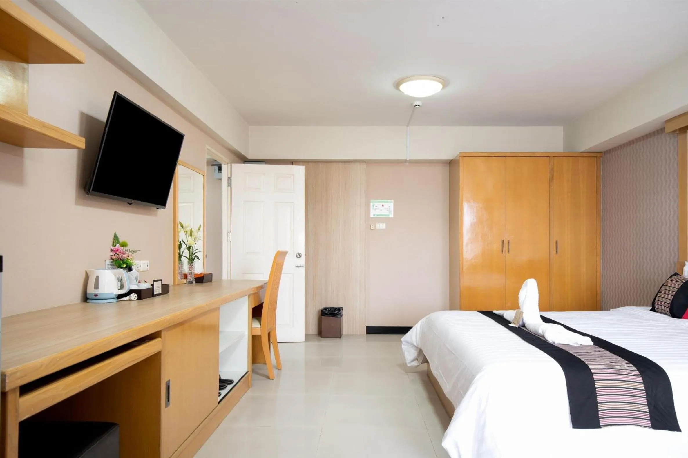 Bed in P-Park Hotel Bangkok