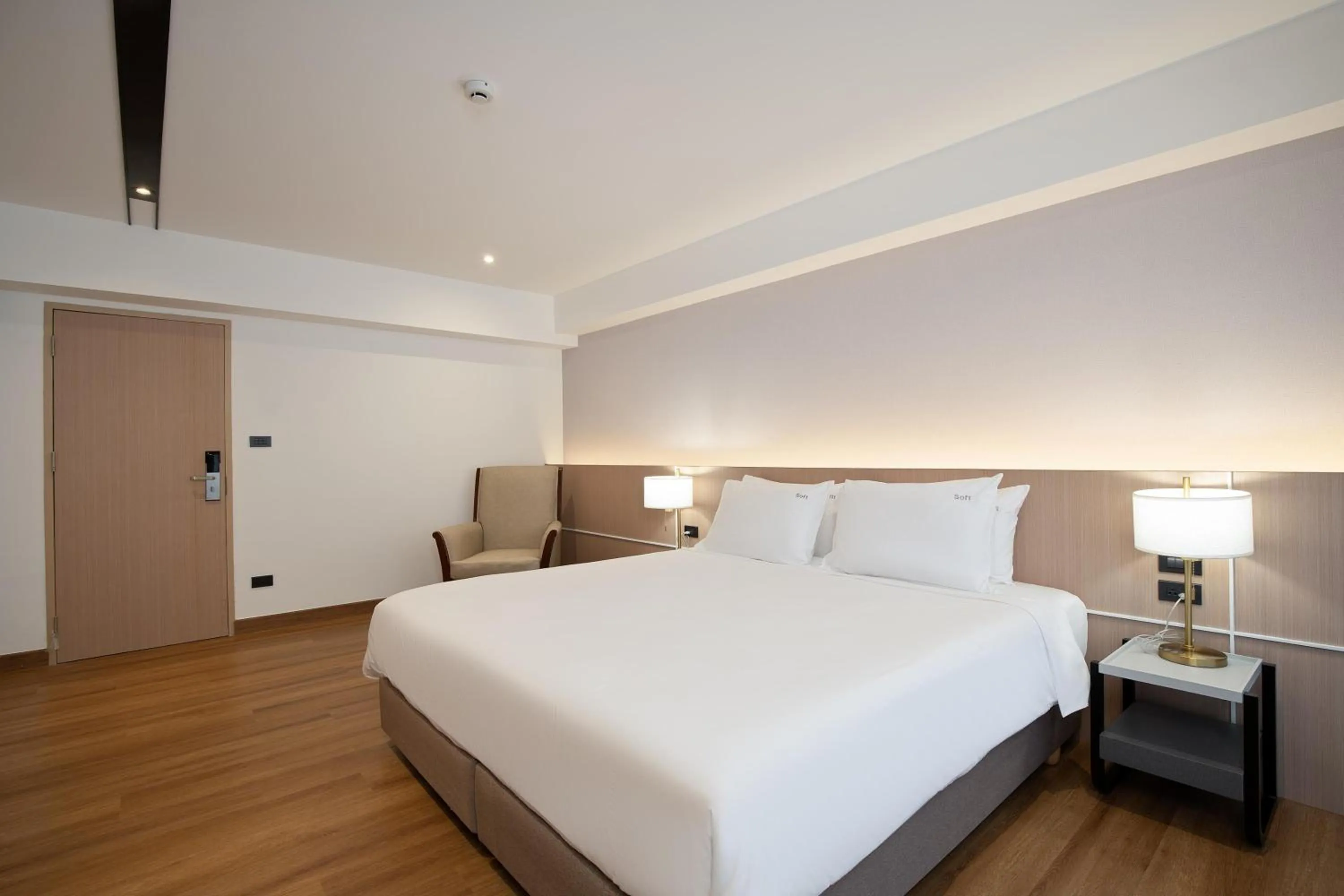 Bed in P-Park Hotel Bangkok