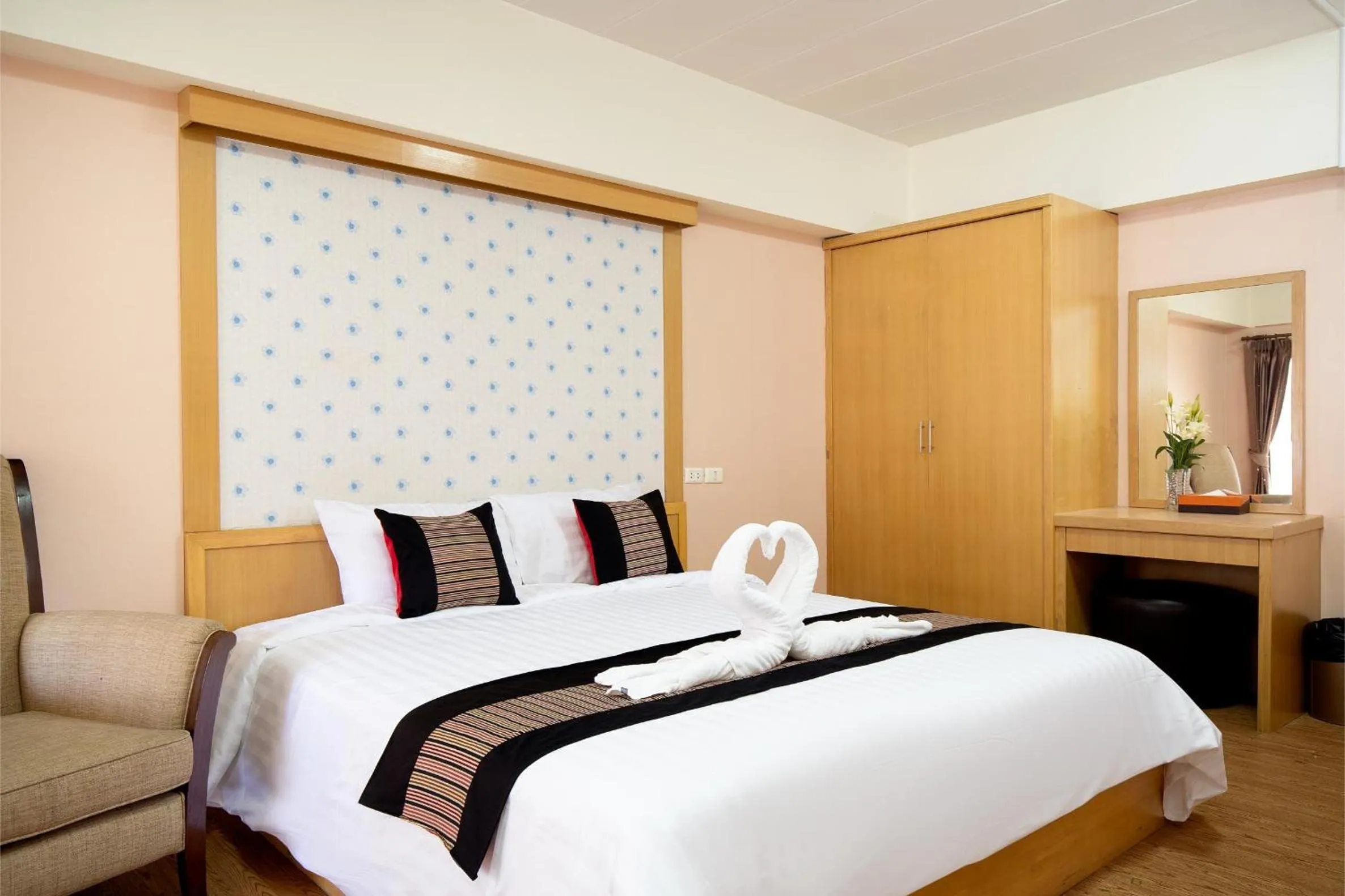 Bed in P-Park Hotel Bangkok