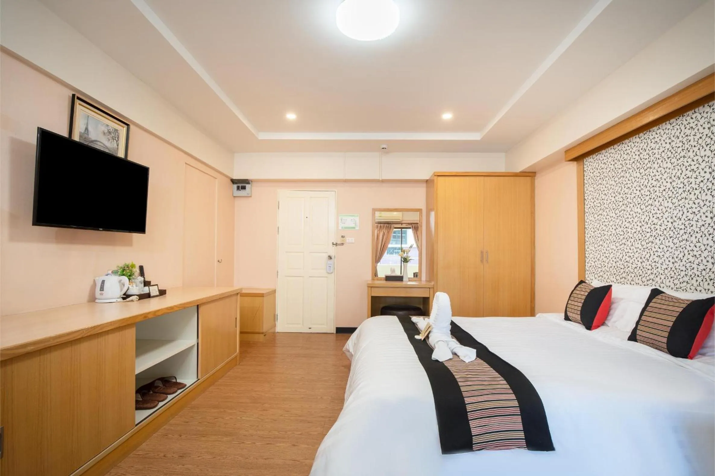 Bedroom, Bed in P-Park Hotel Bangkok