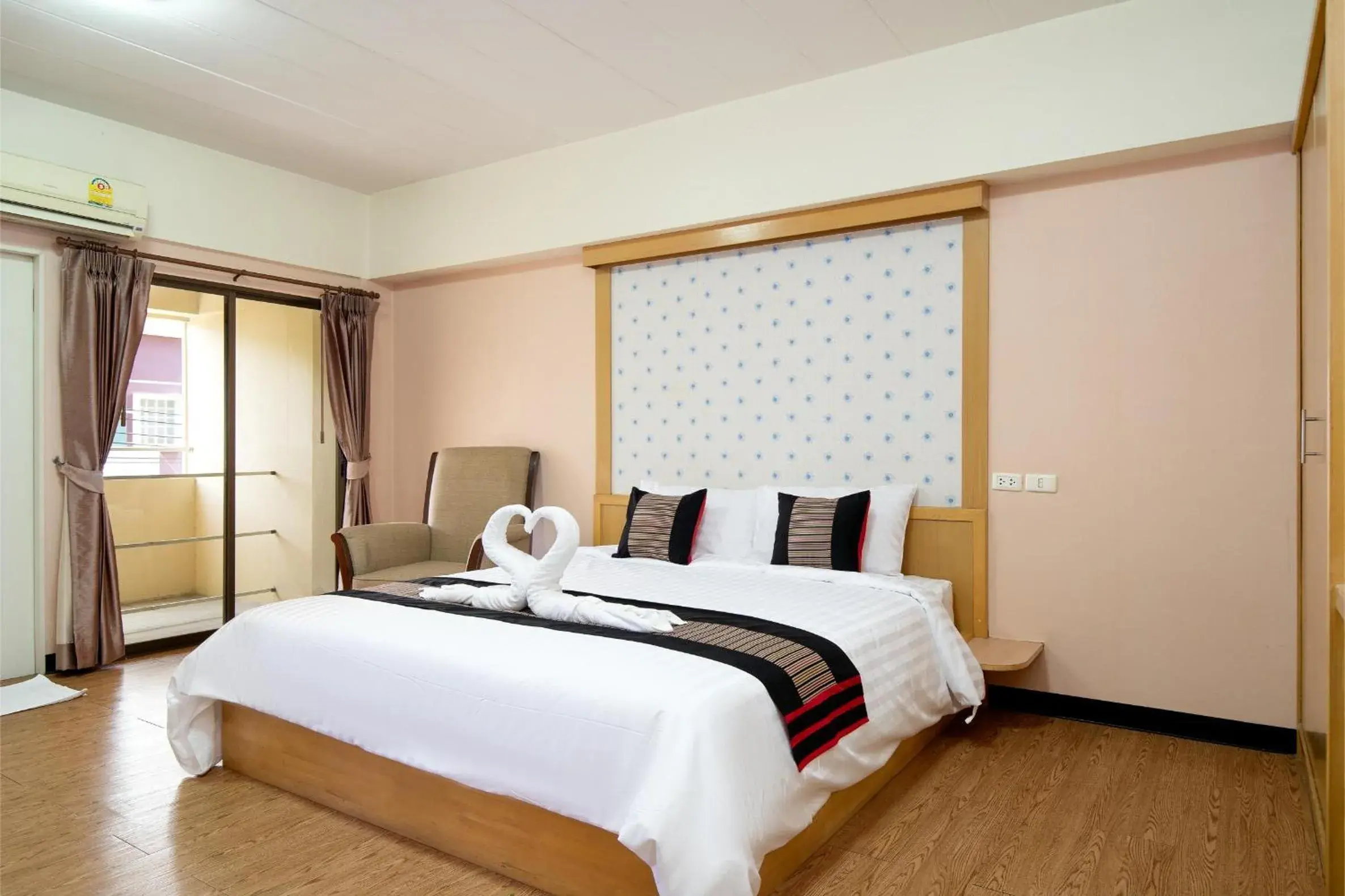 Bedroom, Bed in P-Park Hotel Bangkok Bedroom, Bed in P-Park Hotel Bangkok