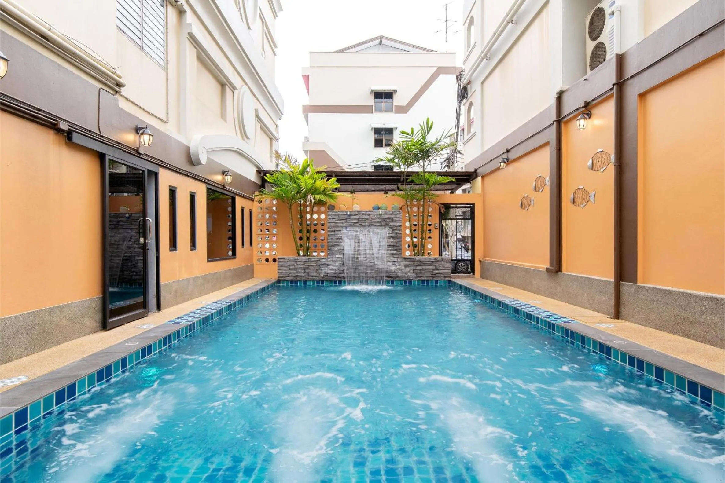 Swimming pool in P-Park Hotel Bangkok