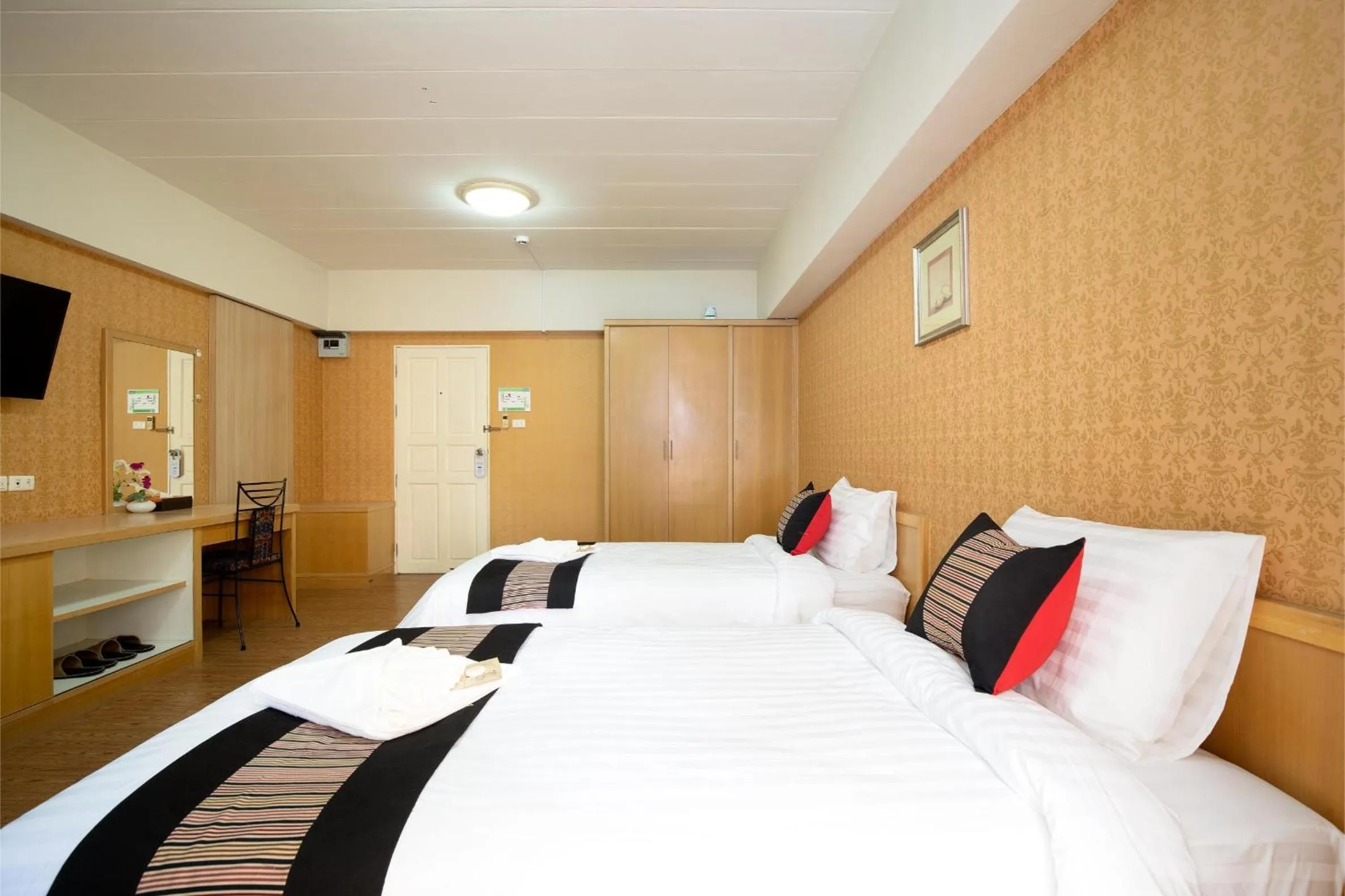 Bed in P-Park Hotel Bangkok