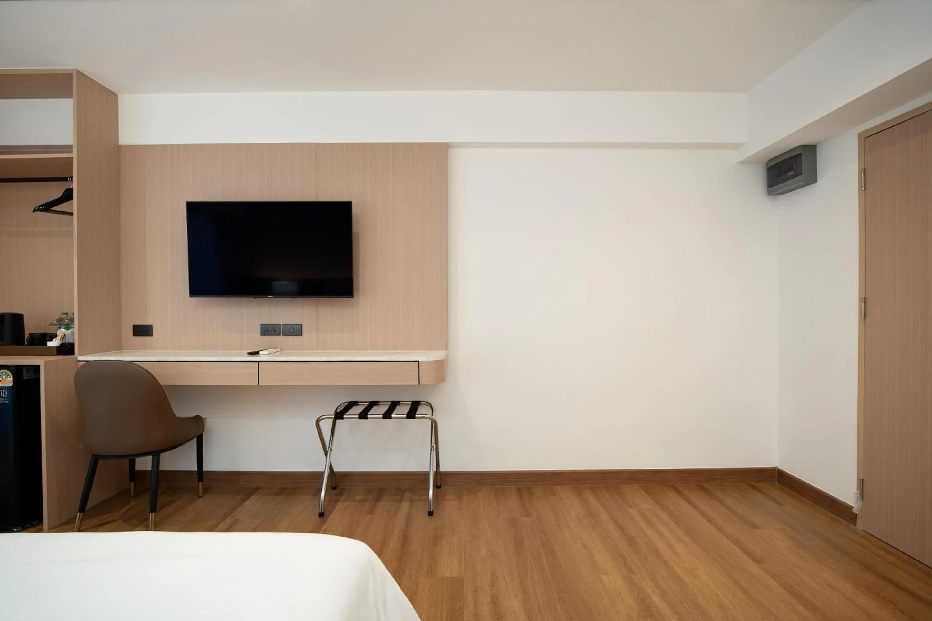 TV and multimedia, Bed in P-Park Hotel Bangkok