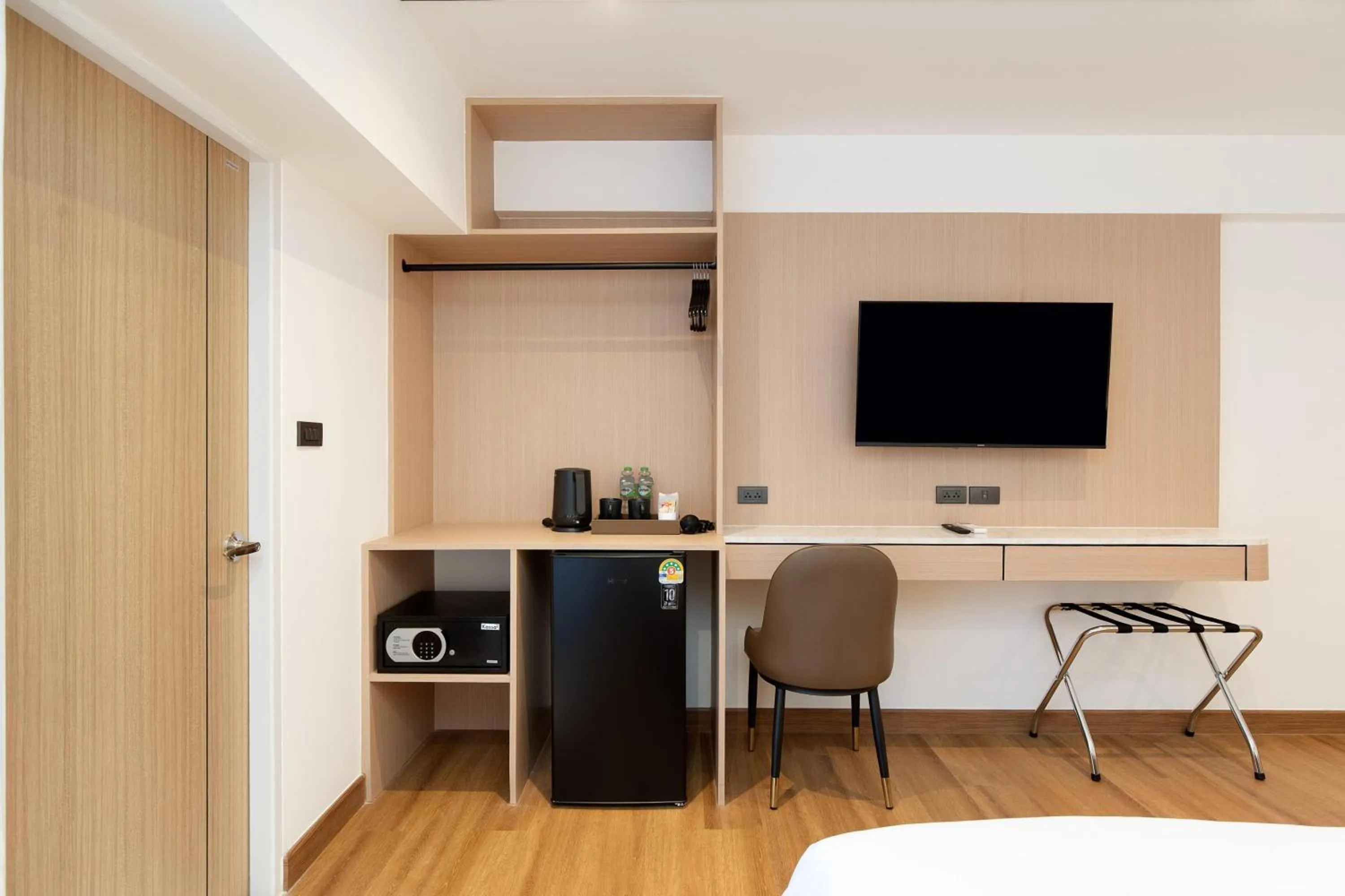 TV and multimedia in P-Park Hotel Bangkok