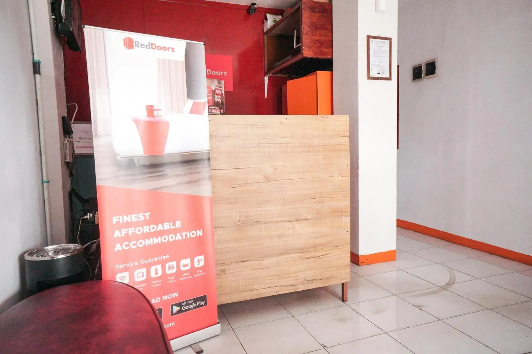 Lobby or reception in RedDoorz near Palembang Square Mall 2 Lobby or reception in RedDoorz near Palembang Square Mall 2