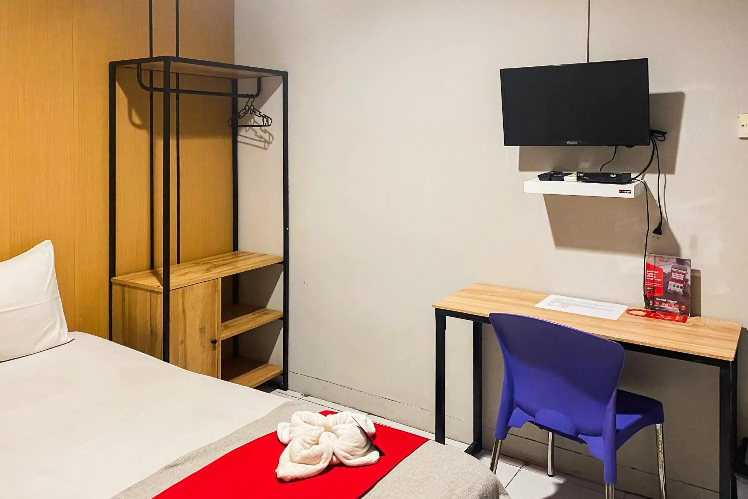 Bedroom, Bed in RedDoorz near Palembang Square Mall 2 Bedroom, Bed in RedDoorz near Palembang Square Mall 2