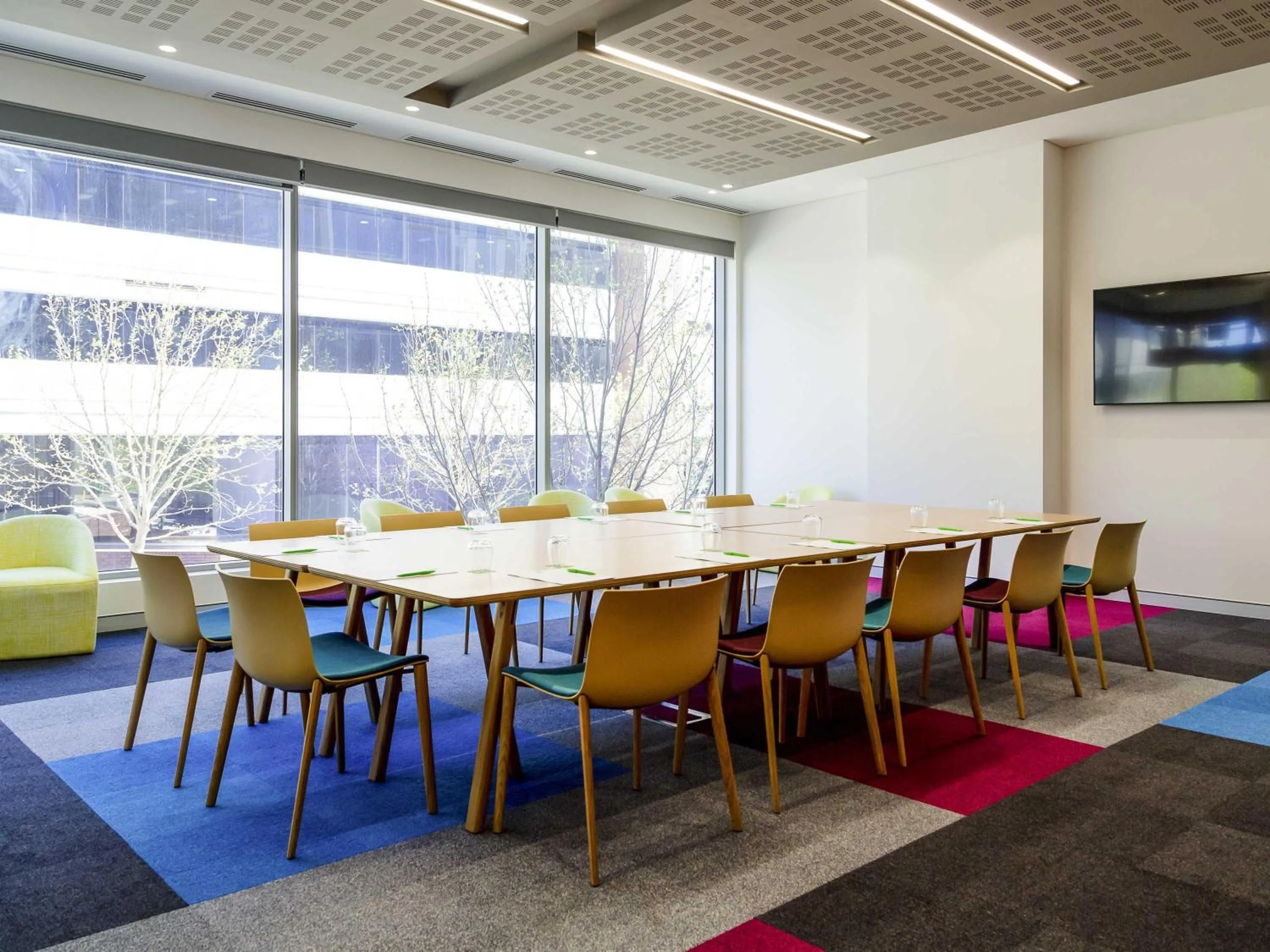 Meeting/conference room in ibis Styles East Perth