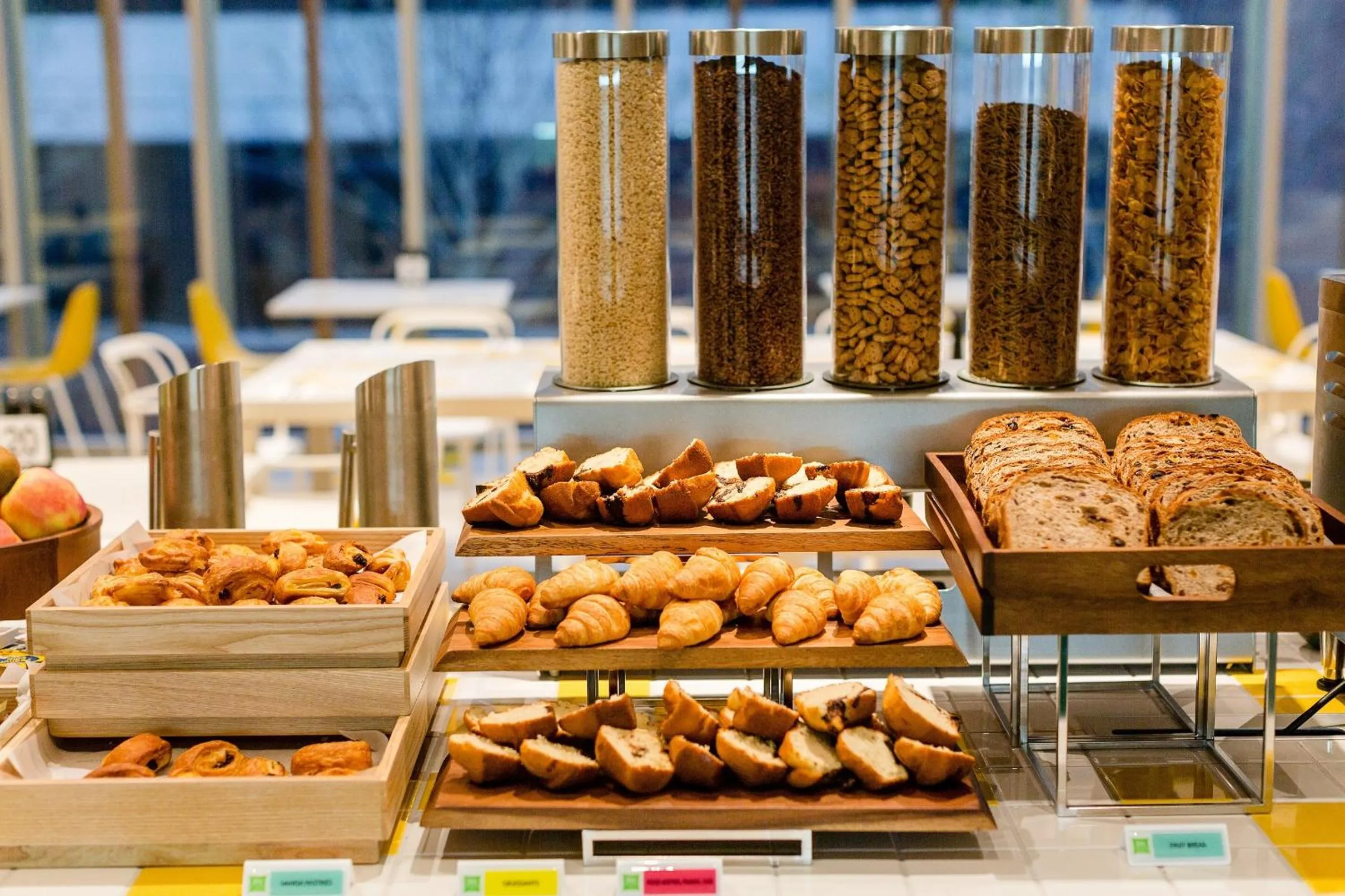 Food and drinks in ibis Styles East Perth