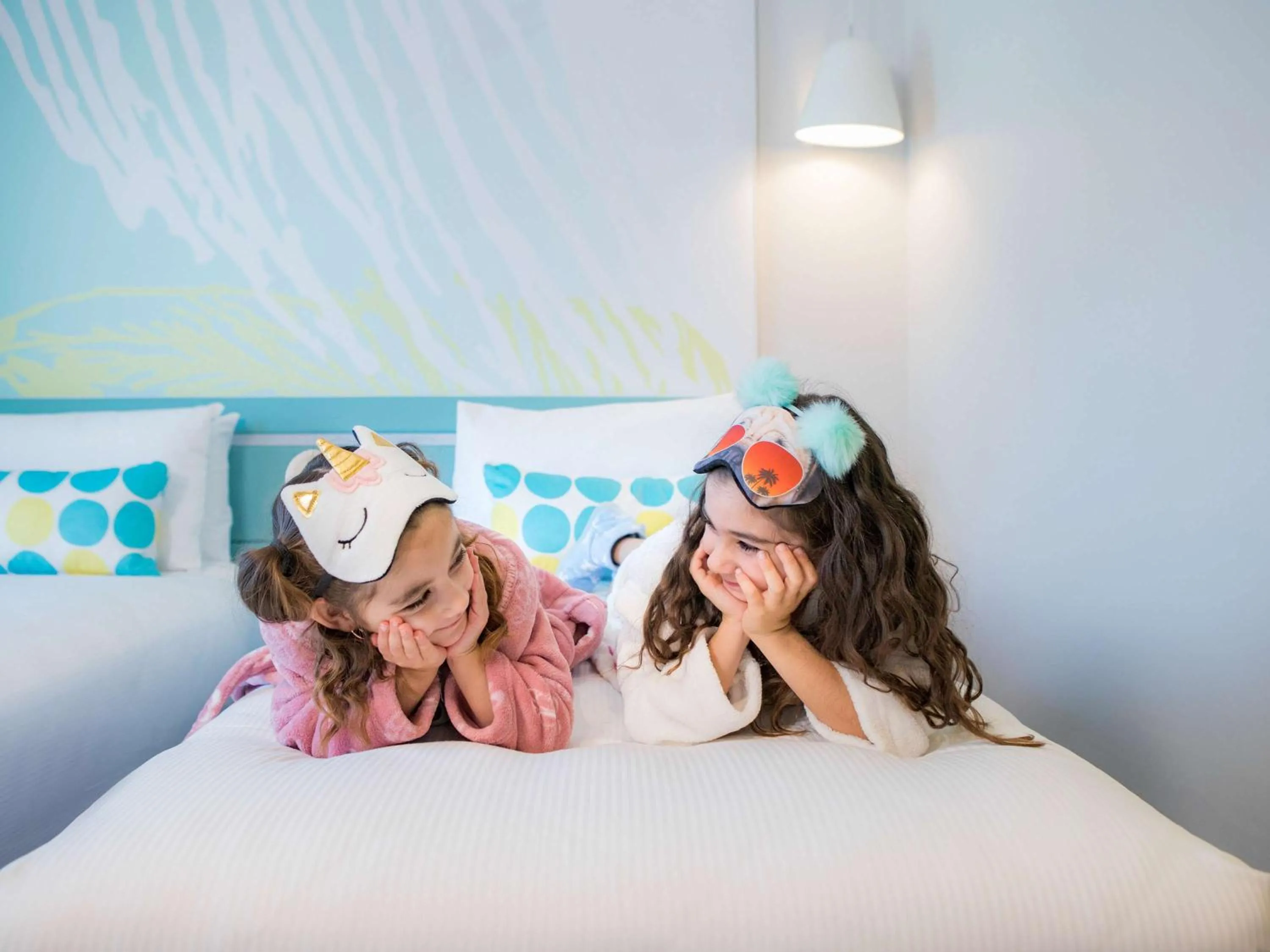 Photo of the whole room, Bed in ibis Styles East Perth