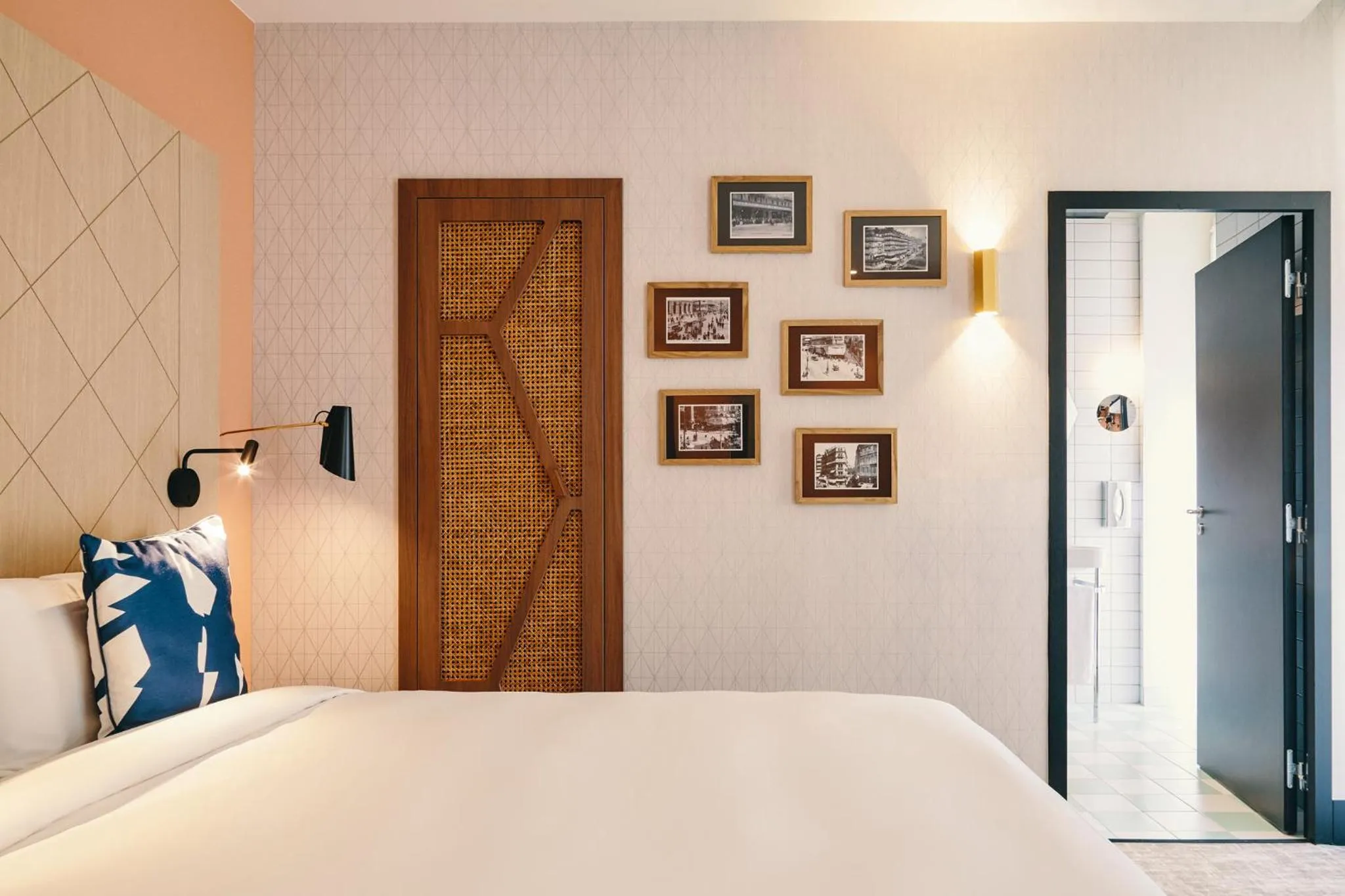 Bed in Mercure Marseille Canebière Vieux-Port