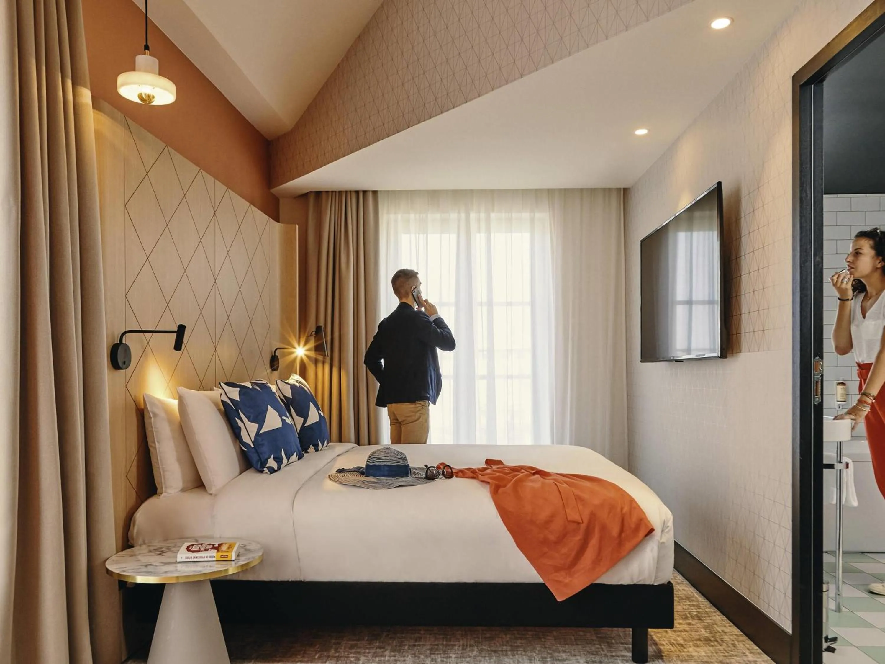 Bedroom, Bed in Mercure Marseille Canebière Vieux-Port