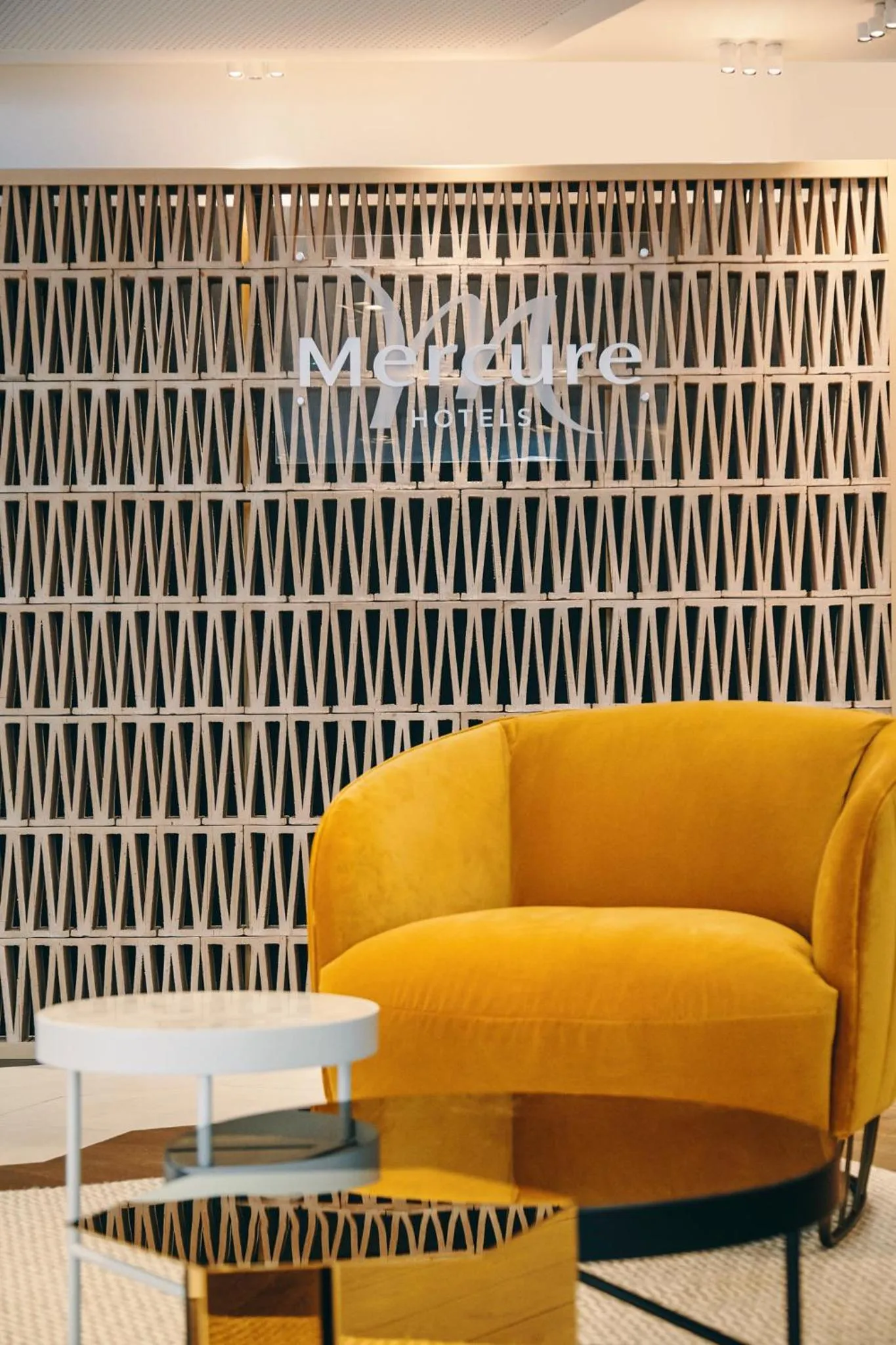 Lobby or reception in Mercure Marseille Canebière Vieux-Port