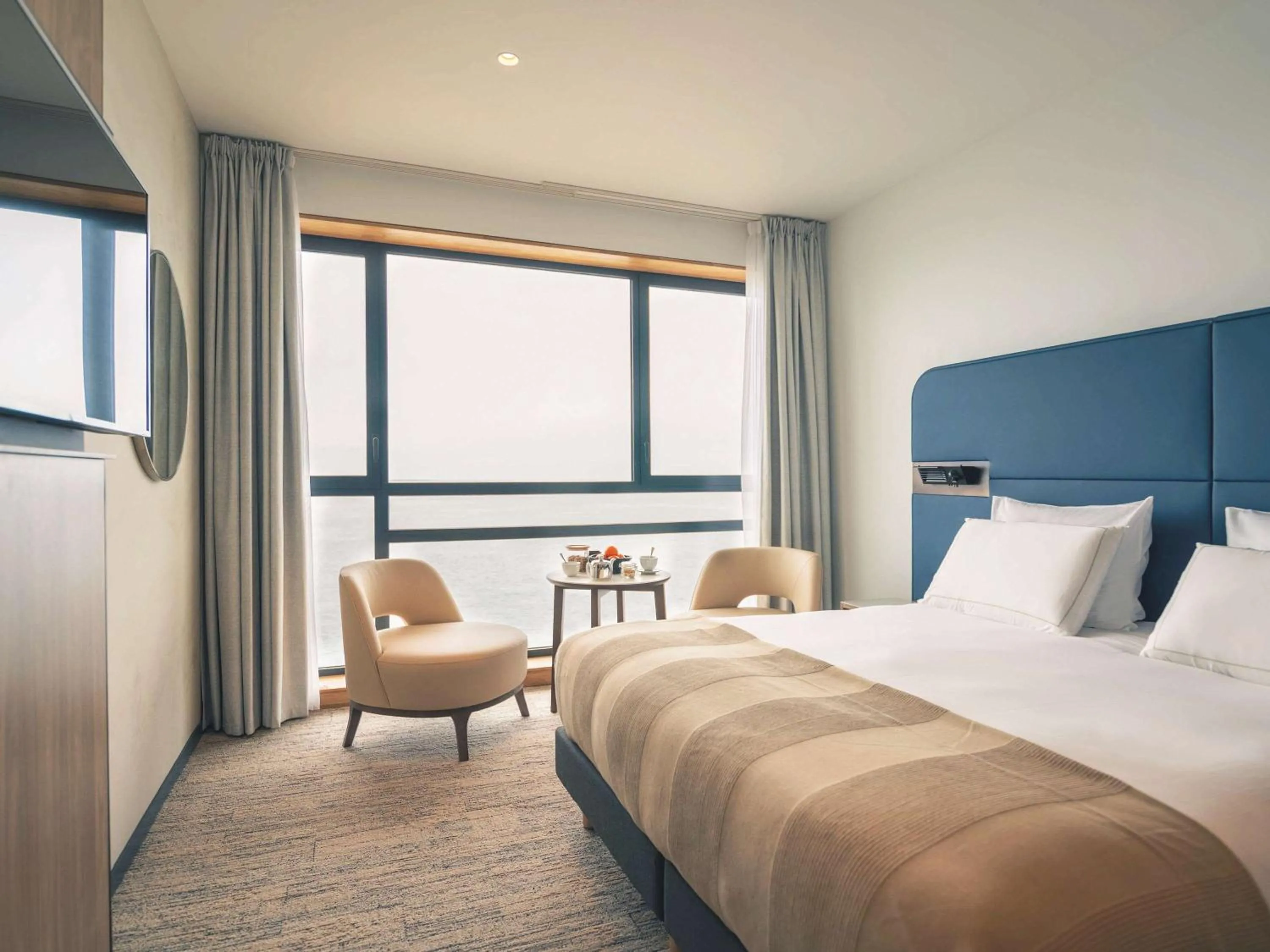 Photo of the whole room, Bed in Sainte-Barbe Hotel & Spa Le Conquet - MGallery Collection