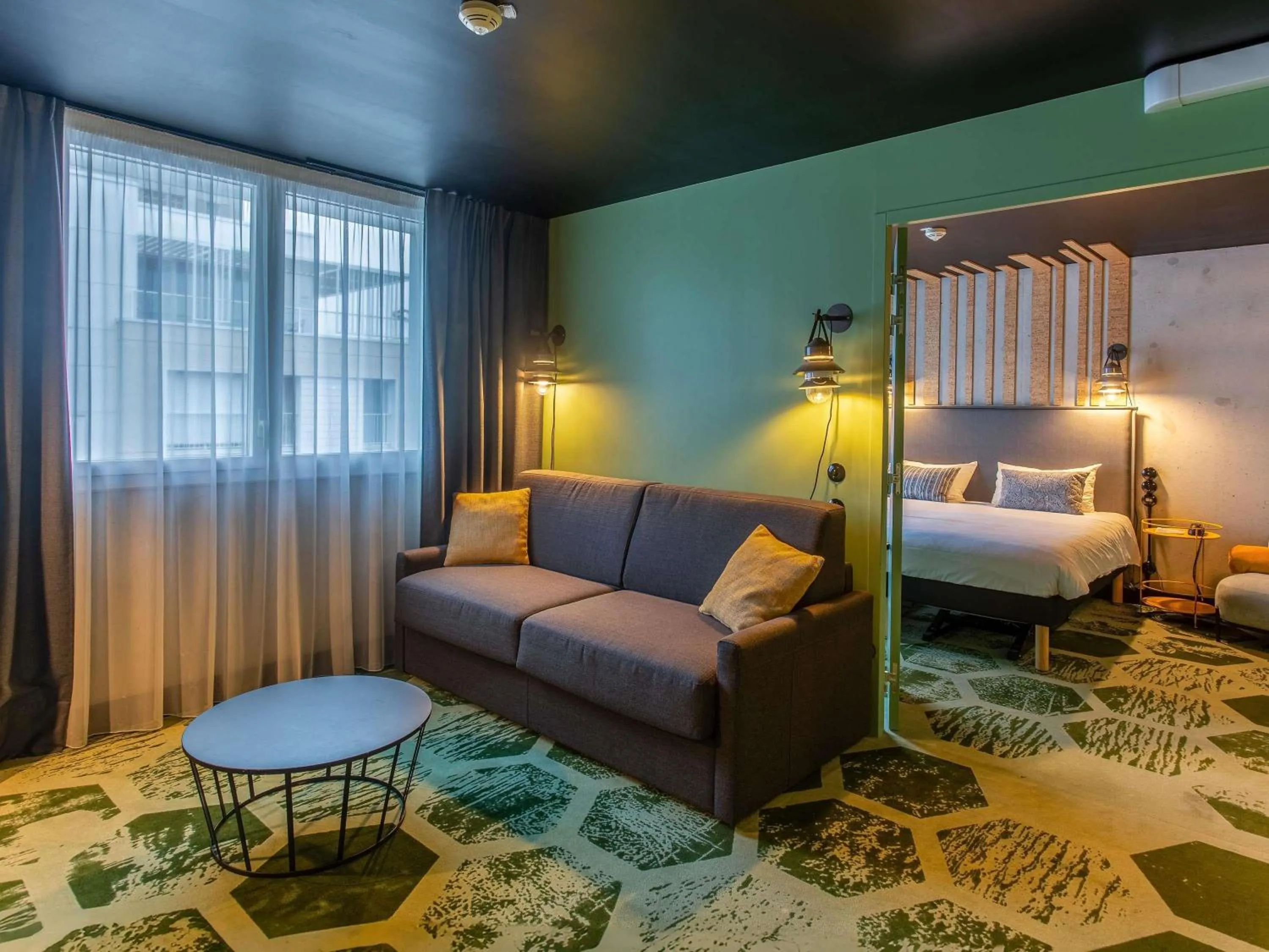 Bedroom, Bed in ibis Styles Amiens Centre