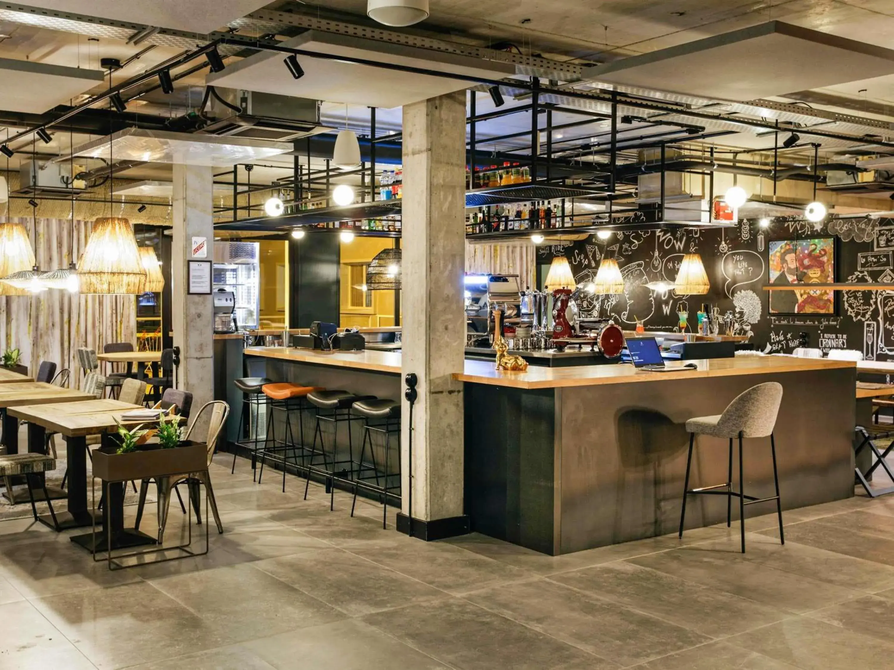 Restaurant/places to eat in ibis Styles Amiens Centre Restaurant/places to eat in ibis Styles Amiens Centre