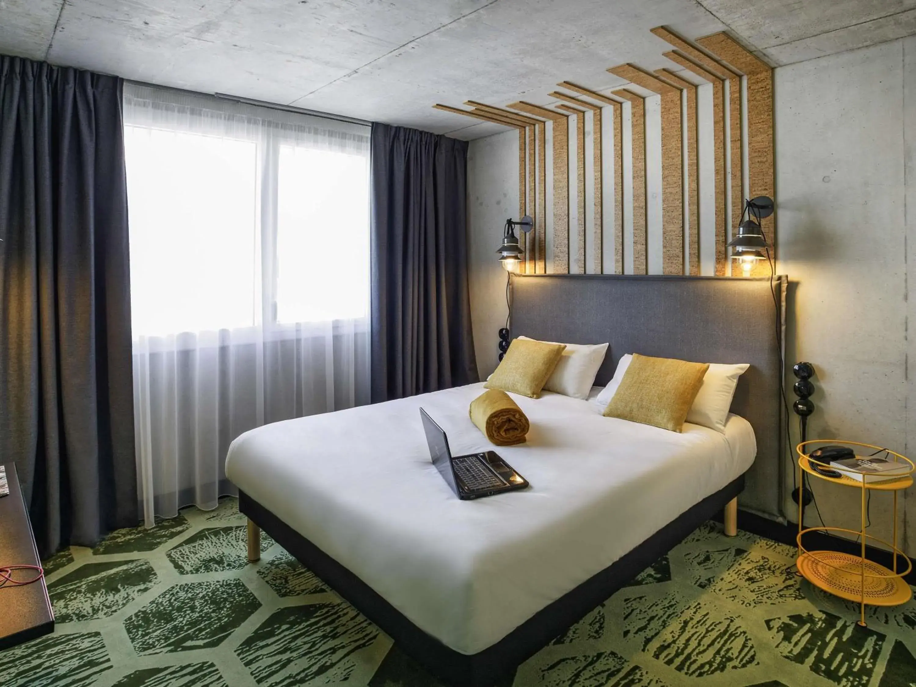 Property building, Bed in ibis Styles Amiens Centre Property building, Bed in ibis Styles Amiens Centre