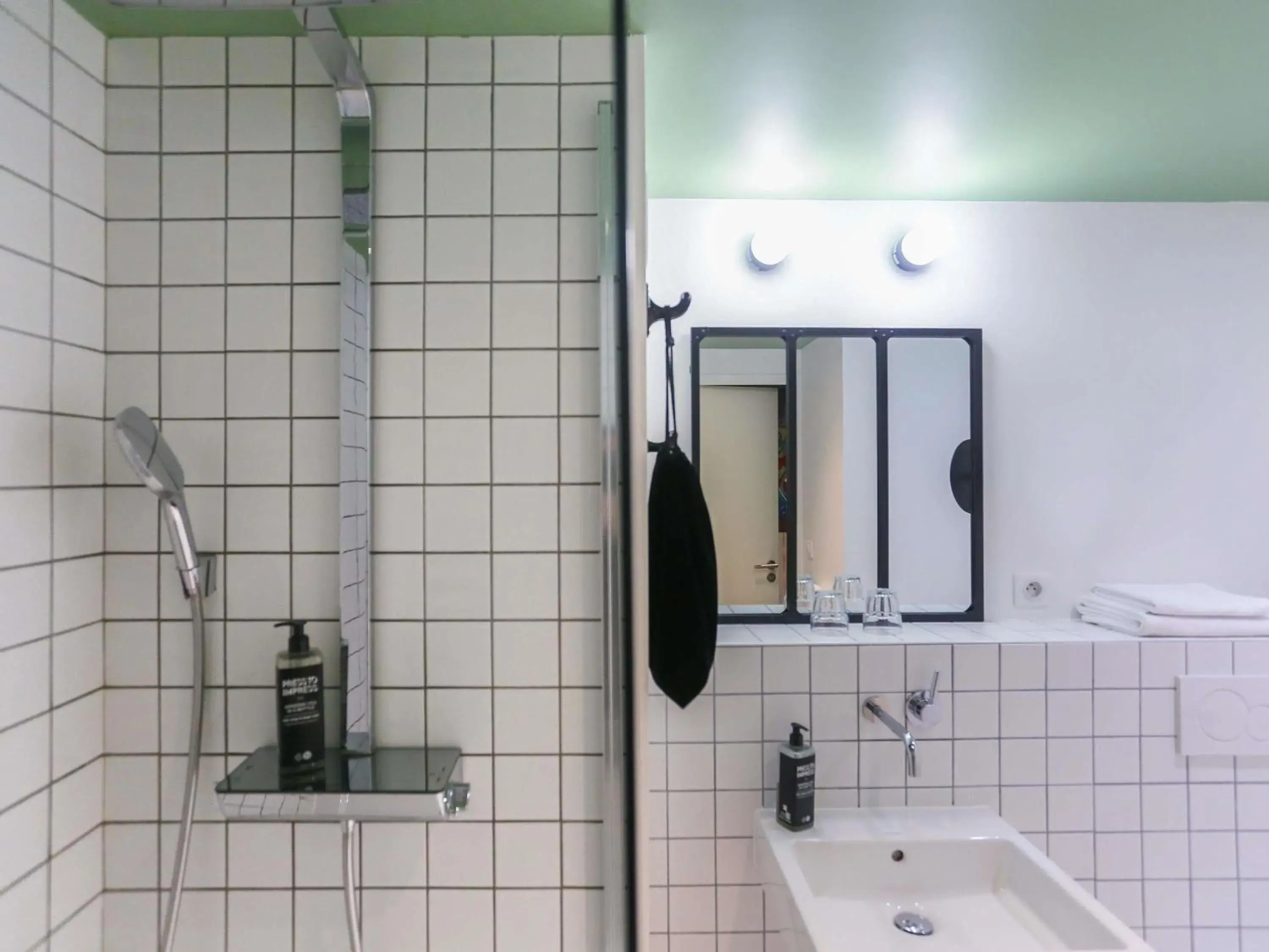 Bedroom in ibis Styles Amiens Centre Bedroom in ibis Styles Amiens Centre