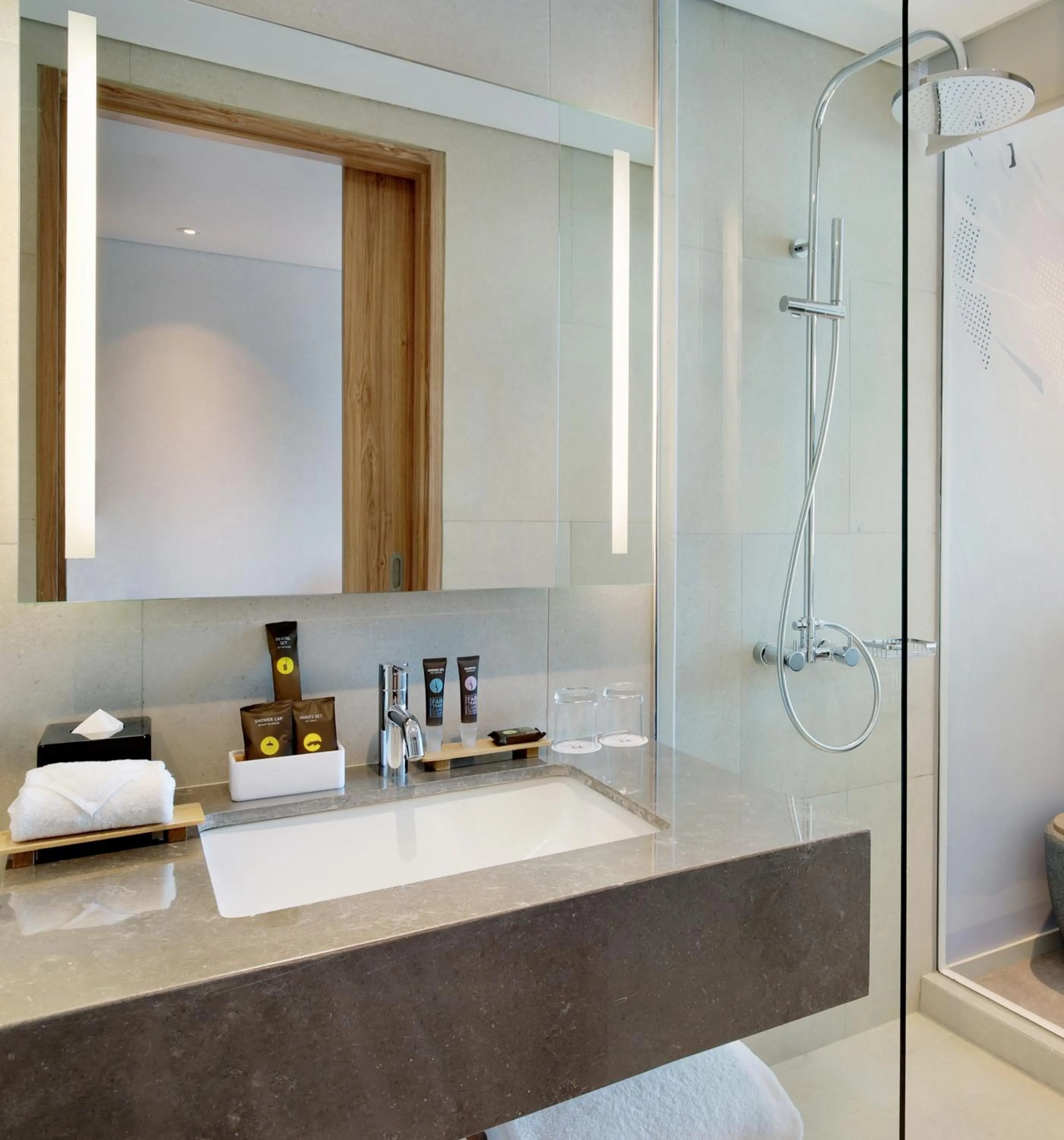 Bathroom in Novotel Jakarta Cikini