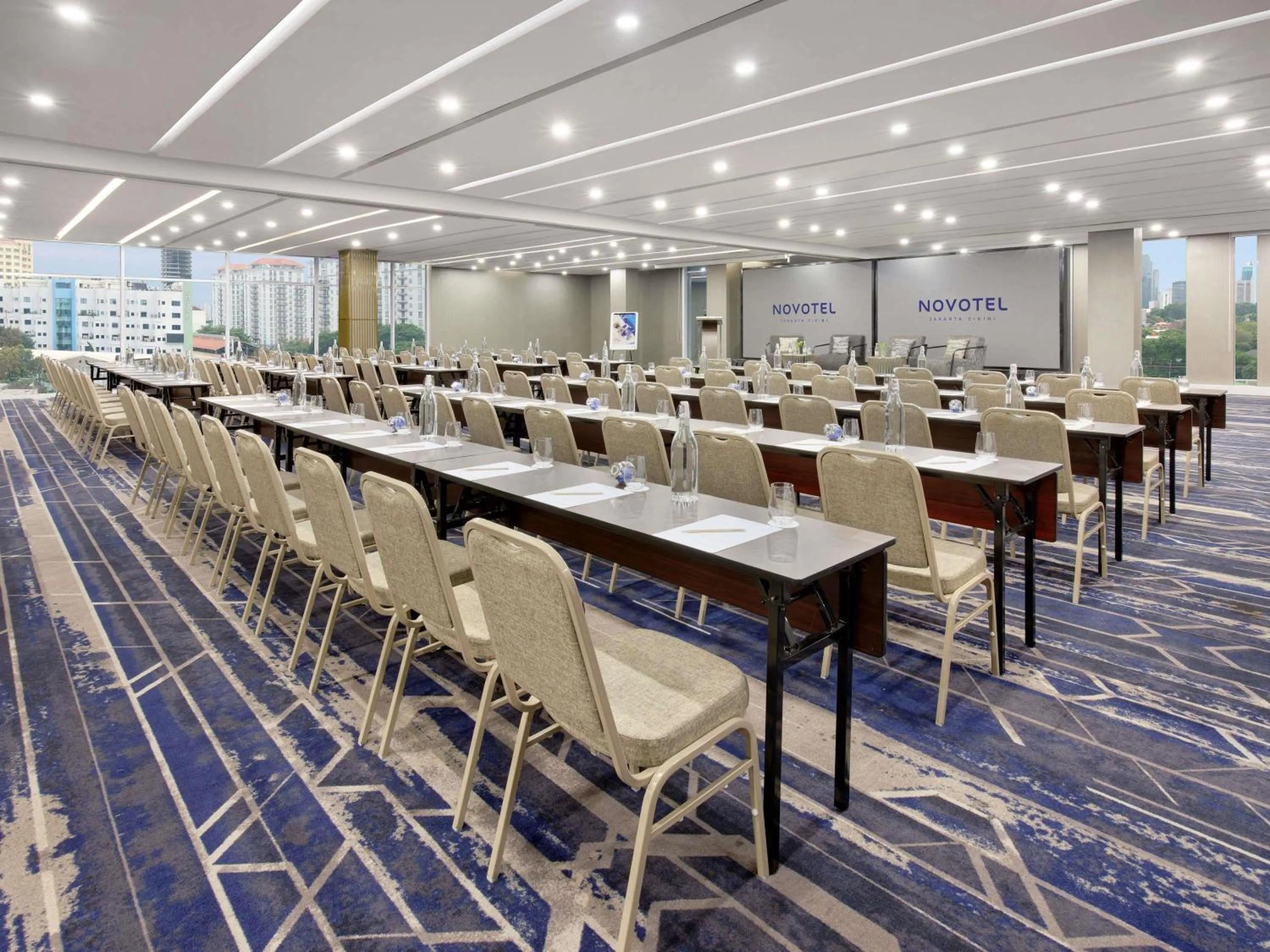 Meeting/conference room in Novotel Jakarta Cikini