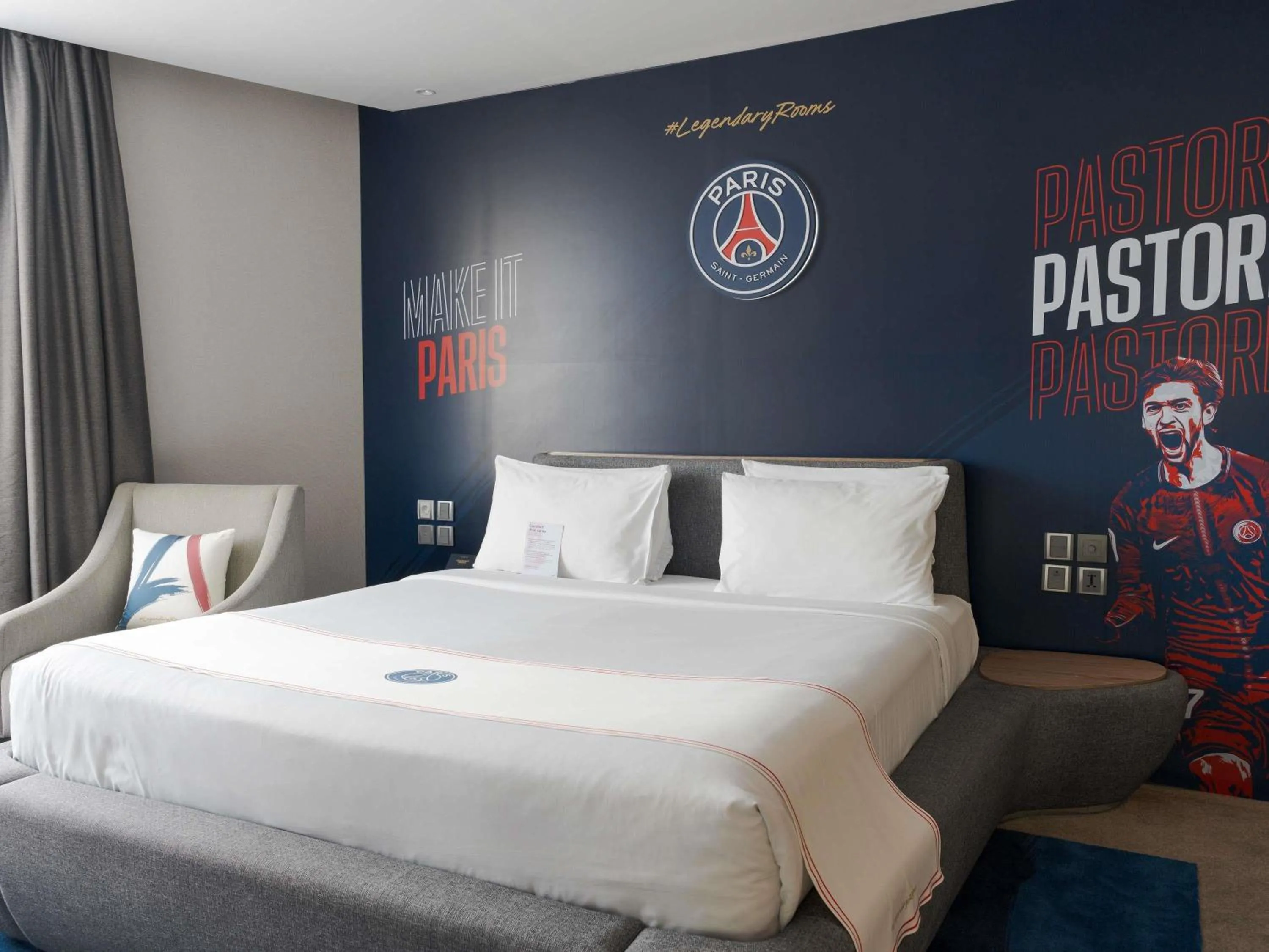 Bedroom, Bed in Novotel Jakarta Cikini