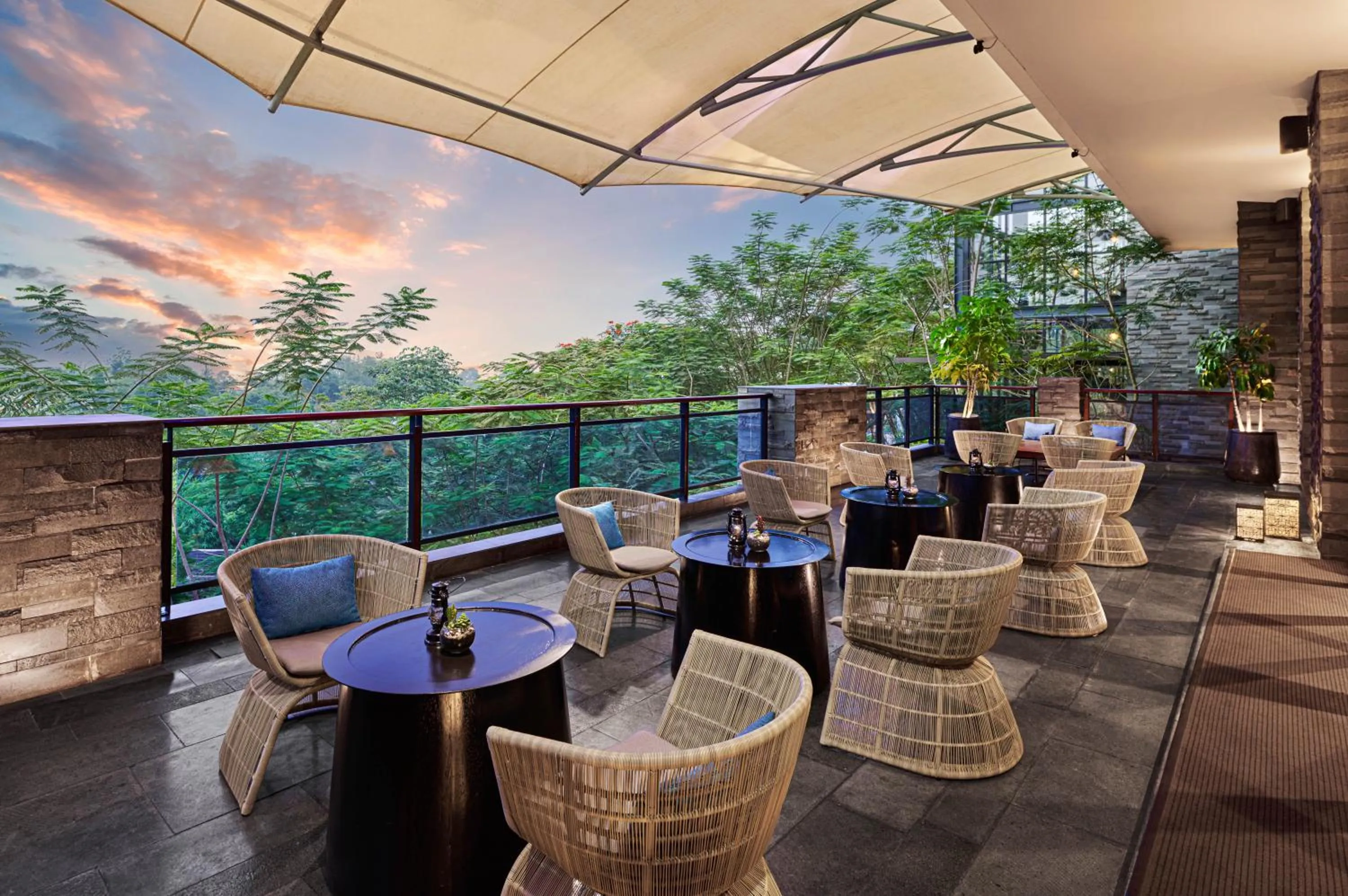 Restaurant/places to eat in Pullman Ciawi Vimala Hills Resort