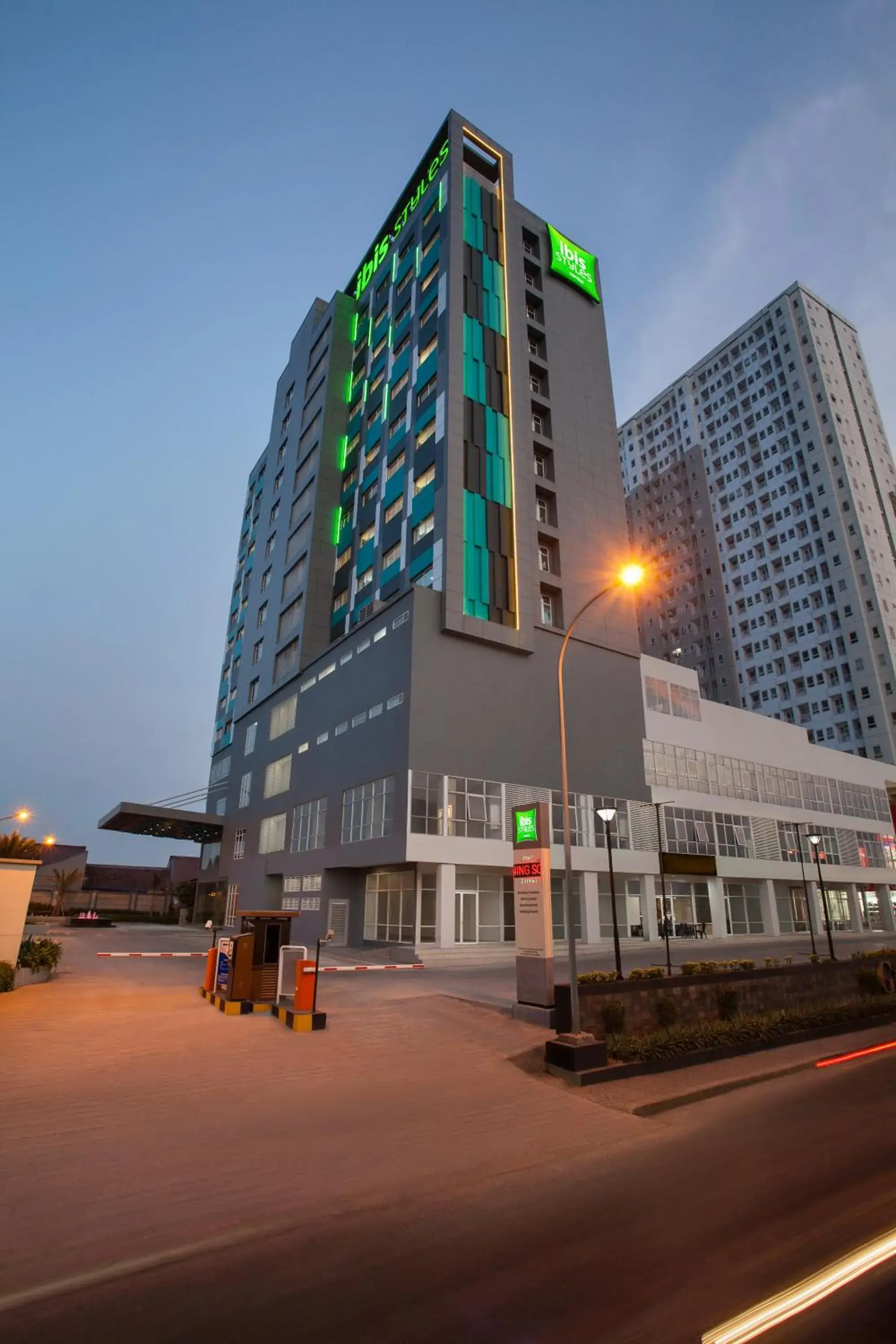 Property building in ibis Styles Bekasi Jatibening Property building in ibis Styles Bekasi Jatibening