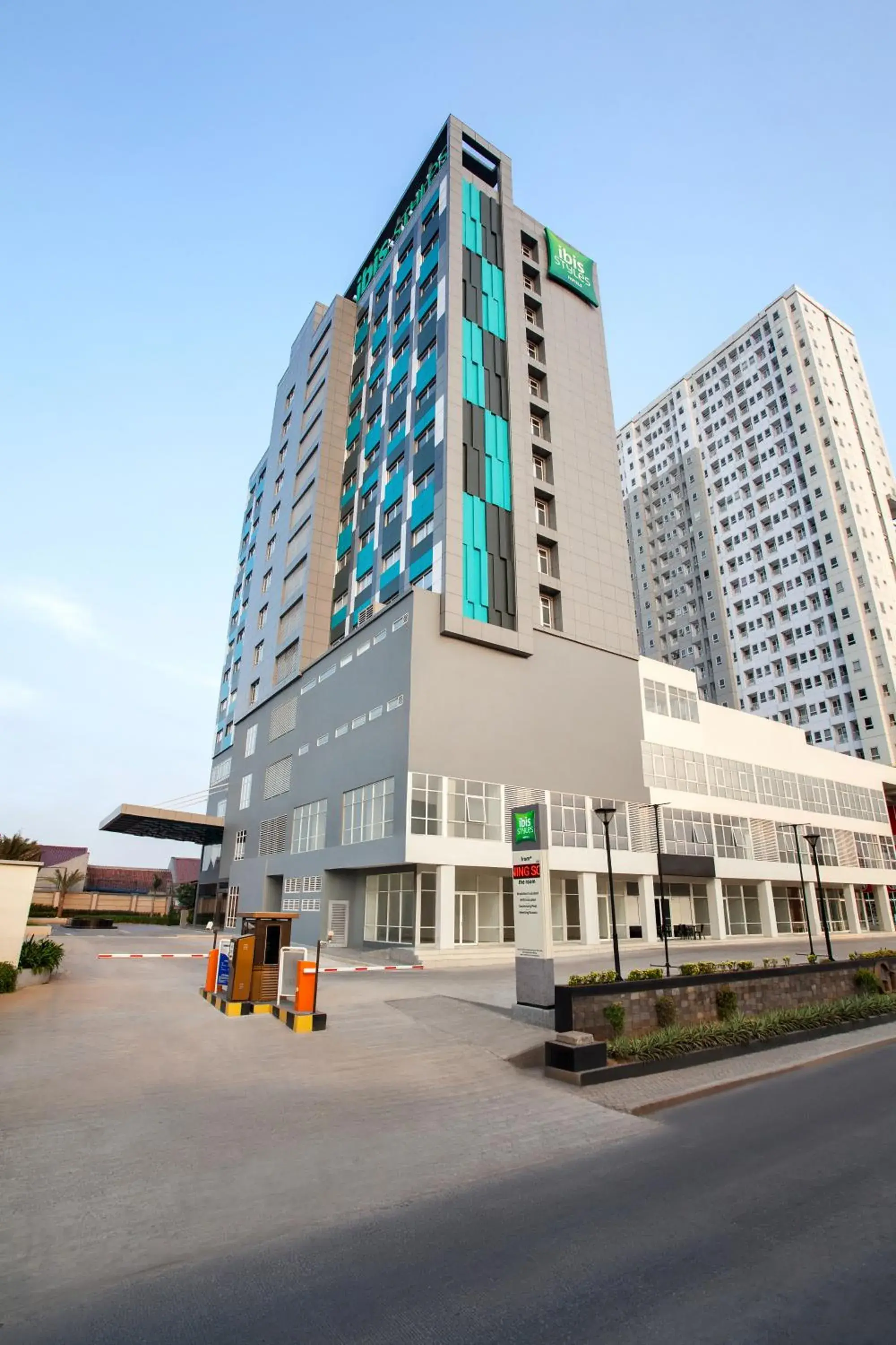 Property building in ibis Styles Bekasi Jatibening Property building in ibis Styles Bekasi Jatibening