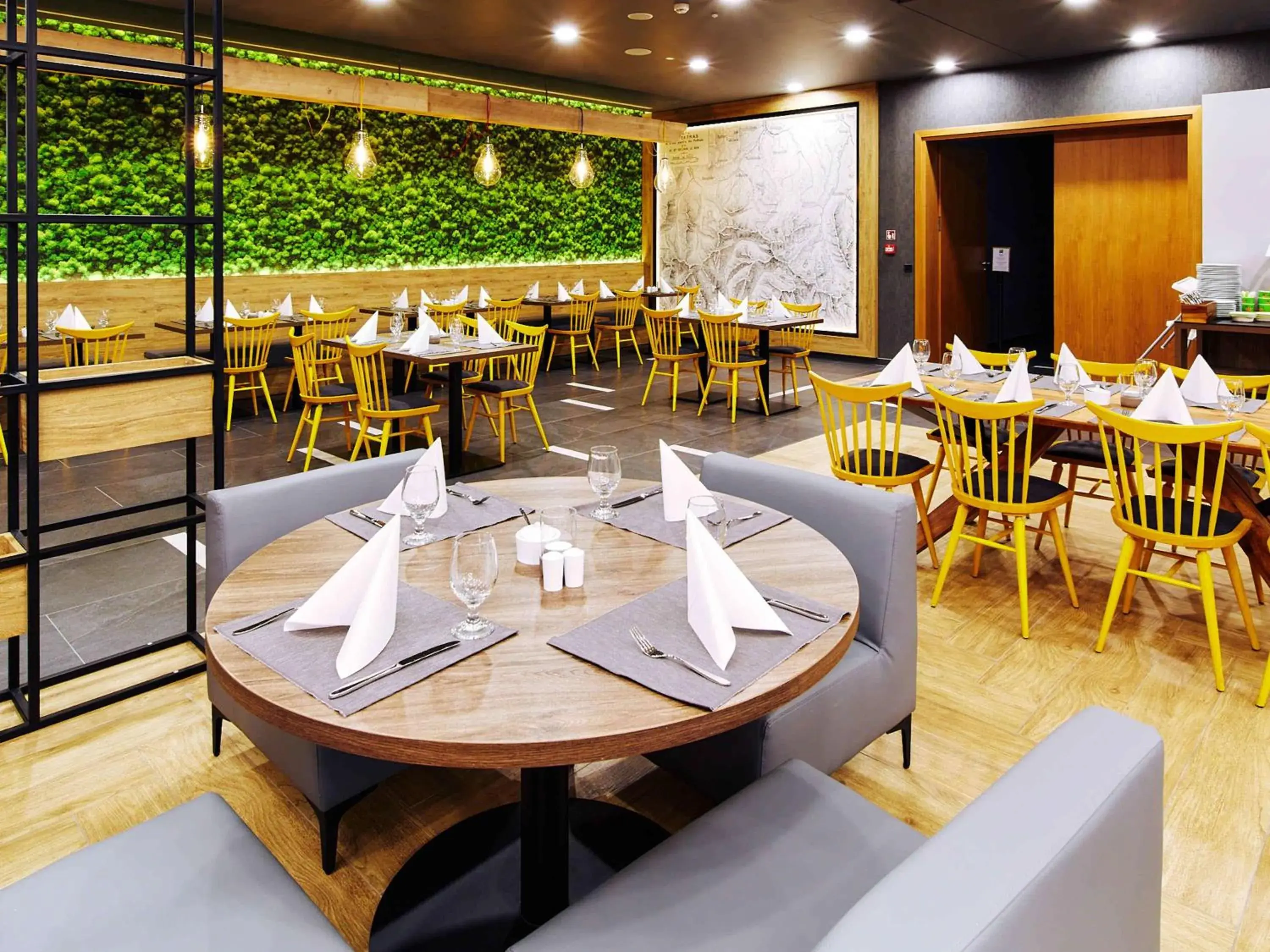Restaurant/places to eat in ibis Styles Nowy Targ Restaurant/places to eat in ibis Styles Nowy Targ