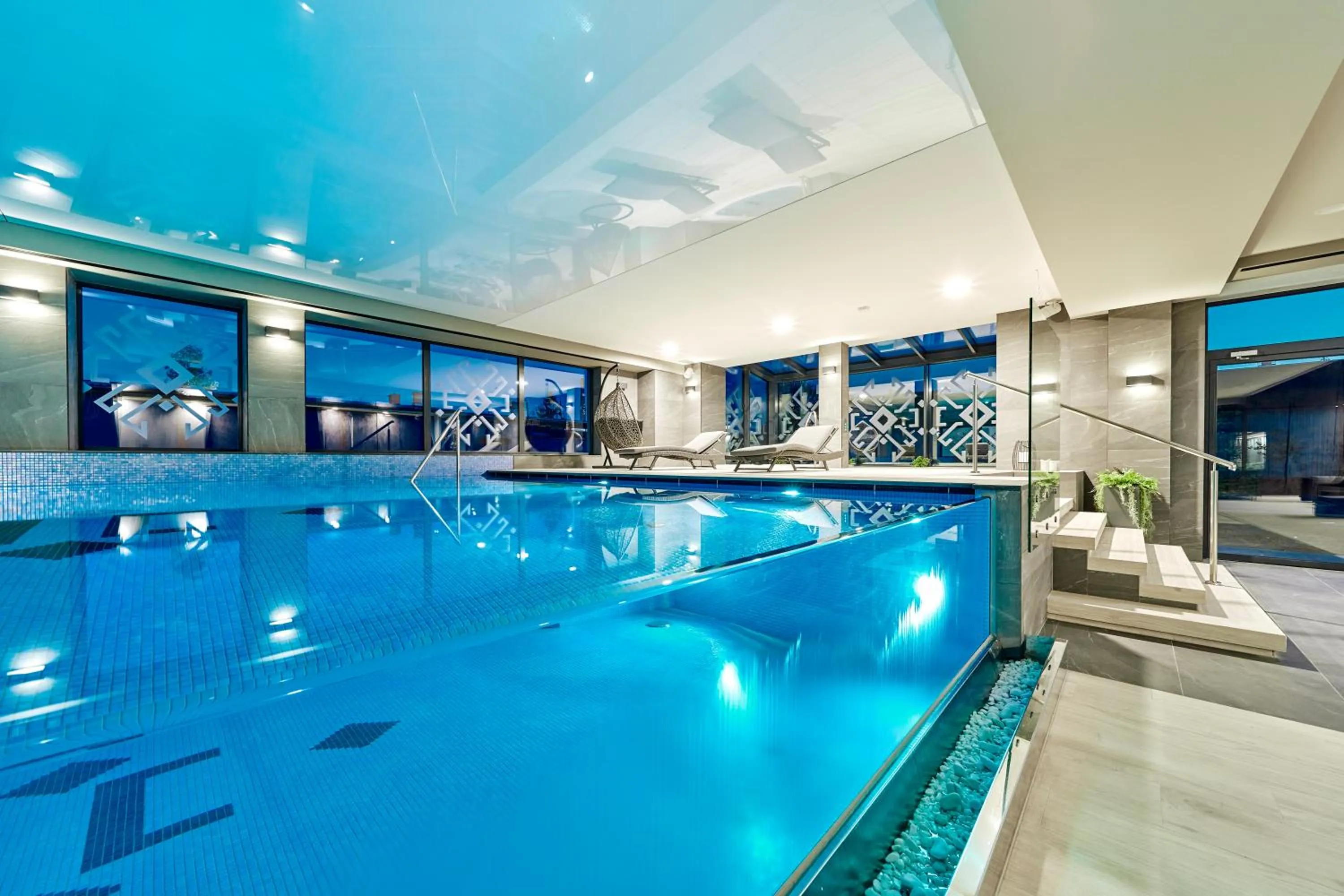 Swimming pool in ibis Styles Nowy Targ