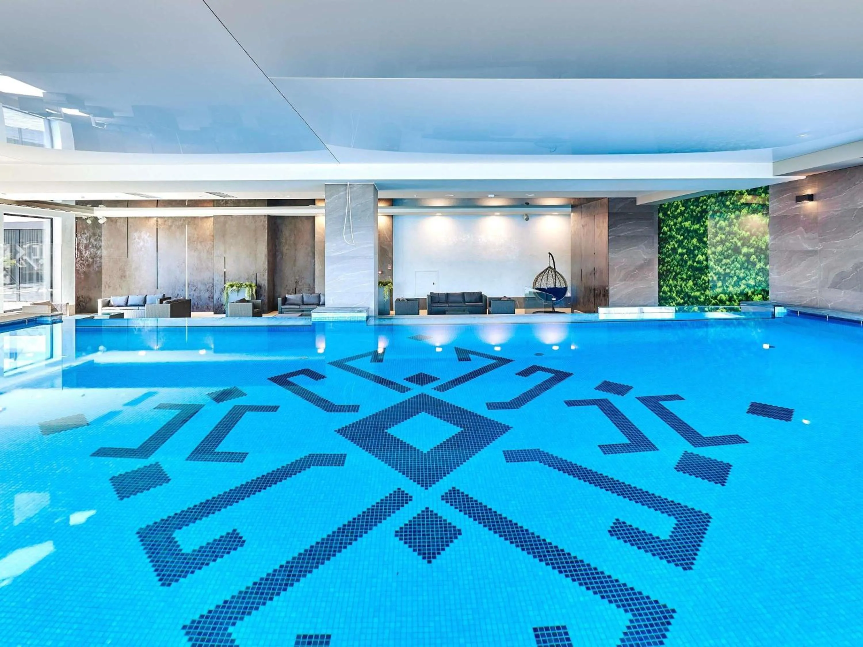 Pool view in ibis Styles Nowy Targ