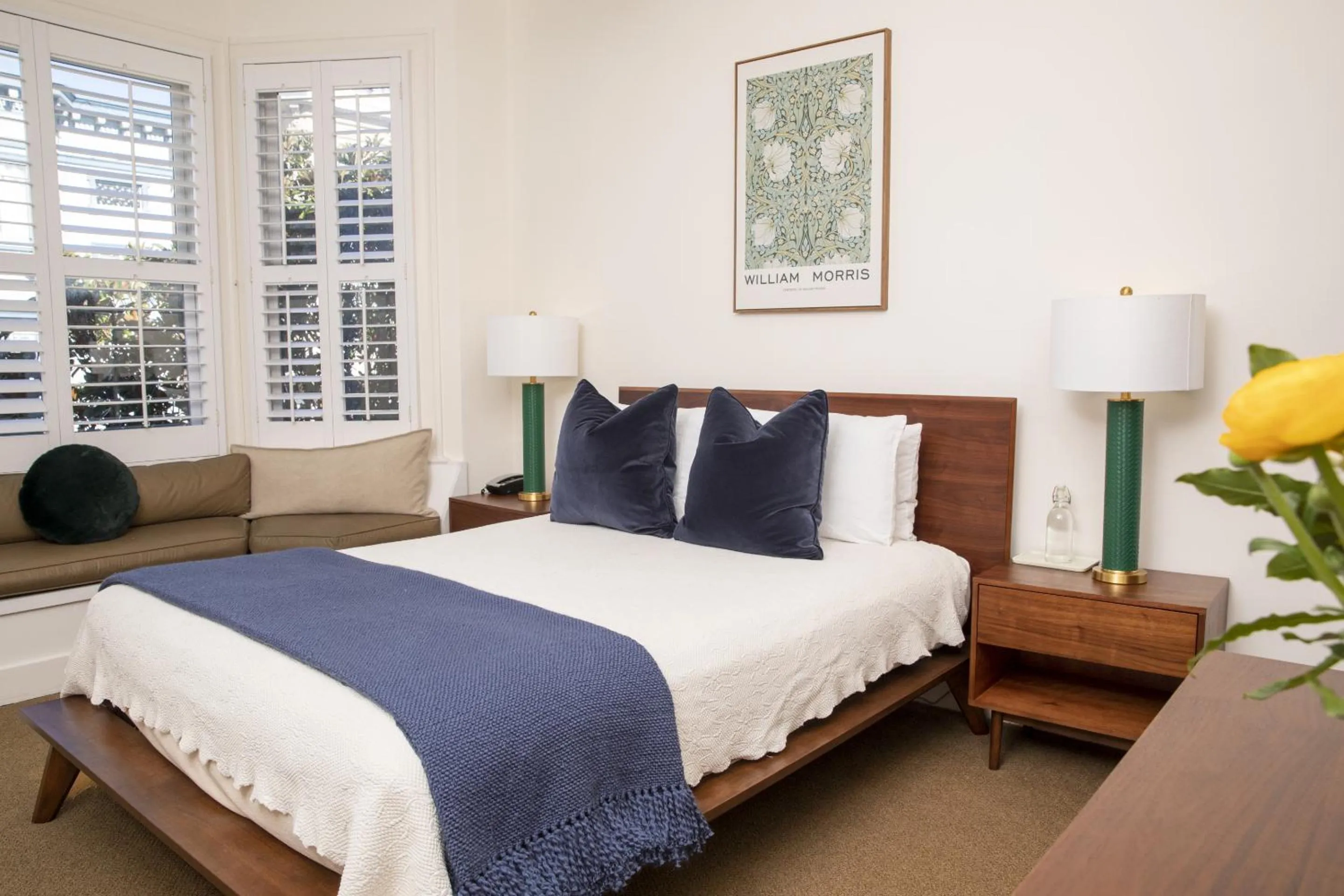 Bedroom, Bed in Washington Square Inn