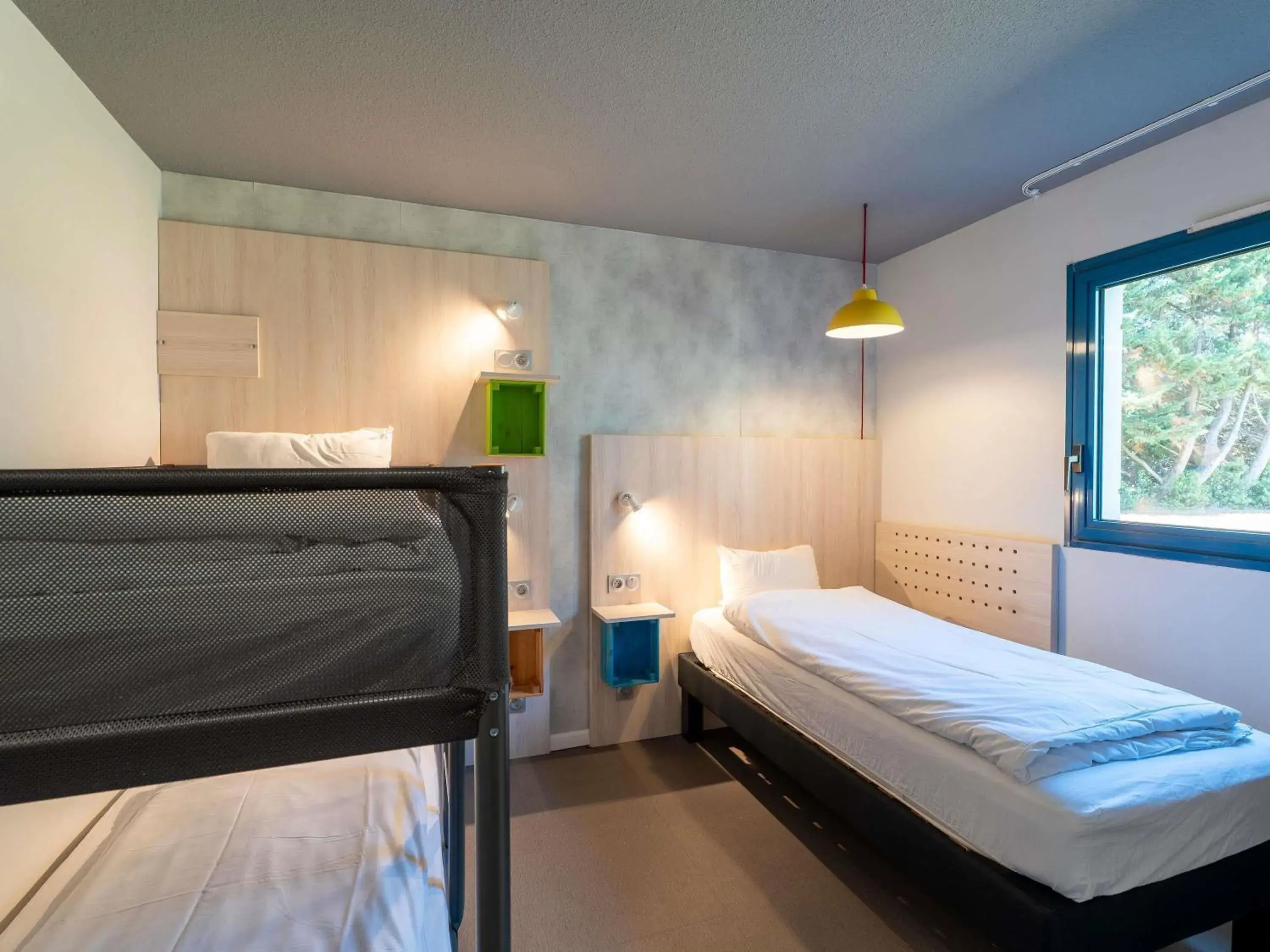 Bedroom, Bed in greet Hotel Bordeaux Aeroport Bedroom, Bed in greet Hotel Bordeaux Aeroport