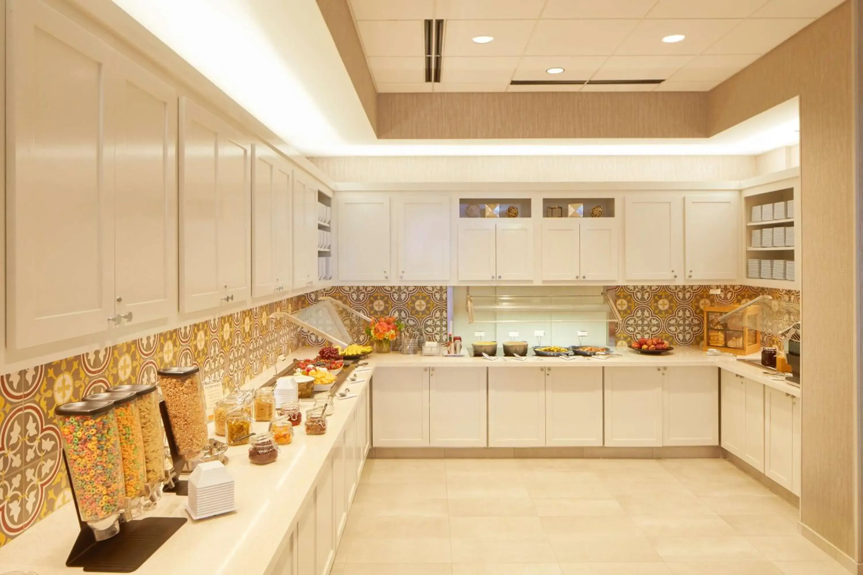 Breakfast in Hyatt Place Las Vegas at Silverton Village Breakfast in Hyatt Place Las Vegas at Silverton Village