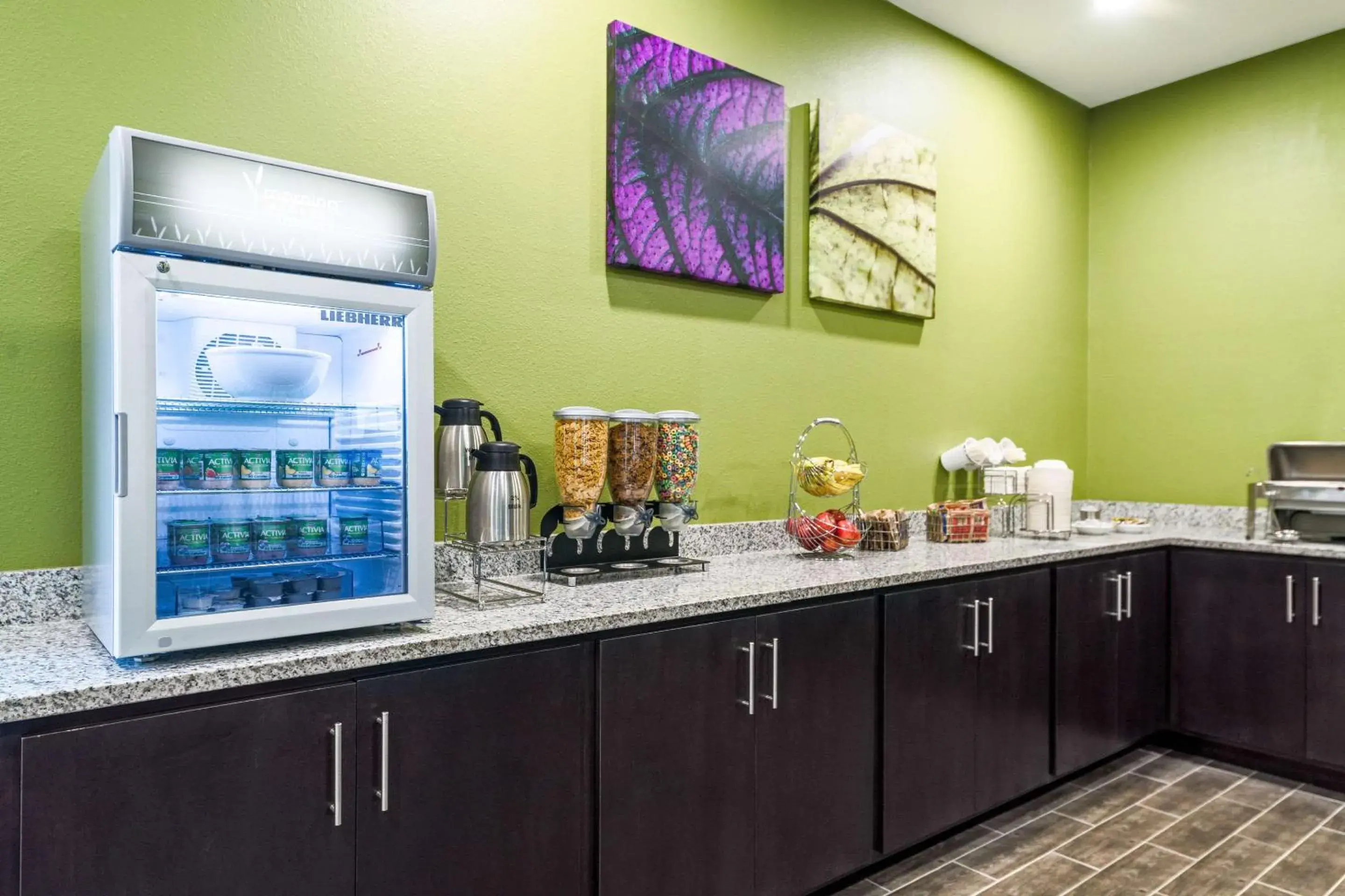 Restaurant/places to eat in Sleep Inn Baxley Restaurant/places to eat in Sleep Inn Baxley