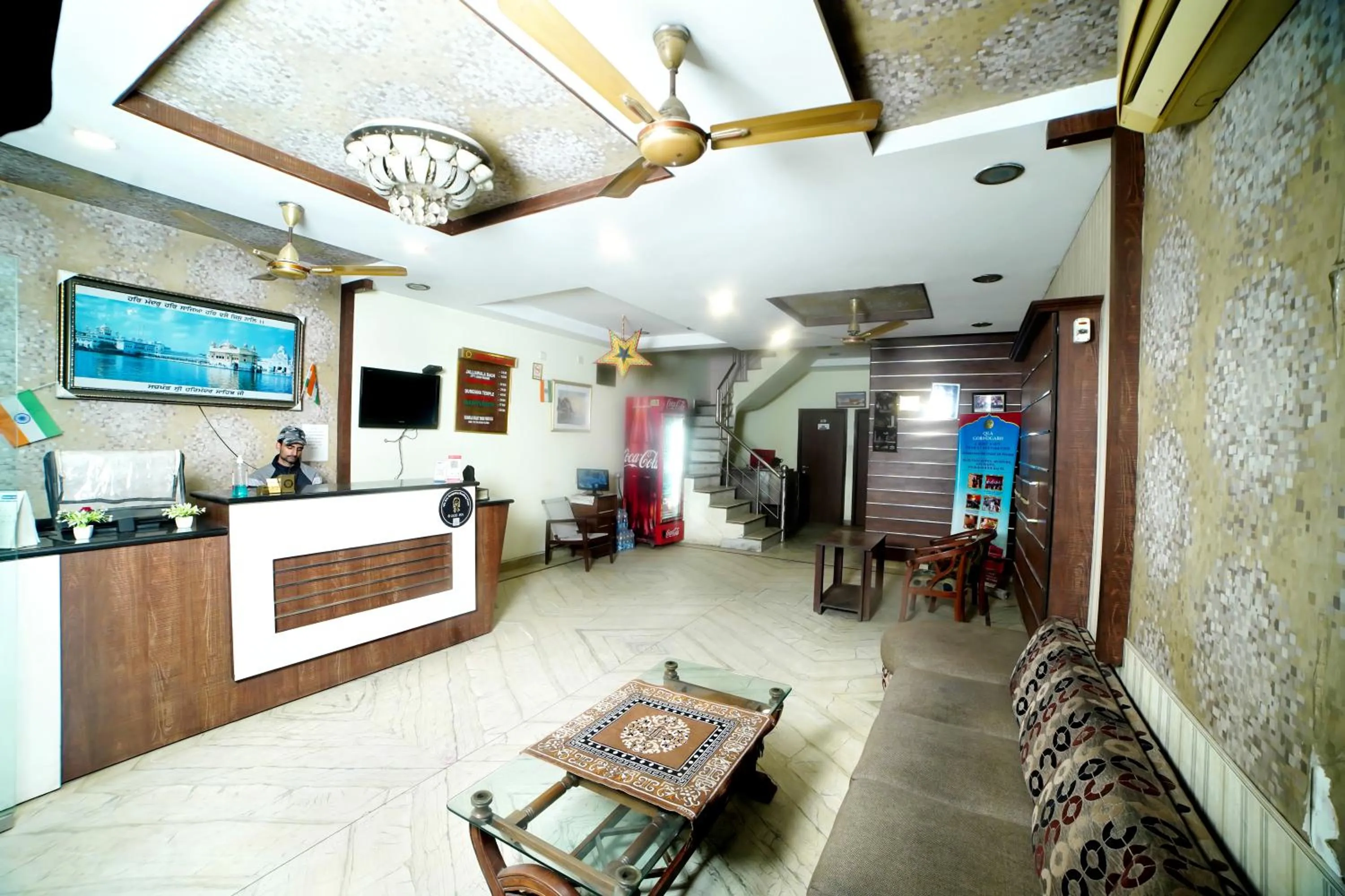 Lobby or reception in Hotel Holiday Comfort - 800 mts from Jallianwala Bagh