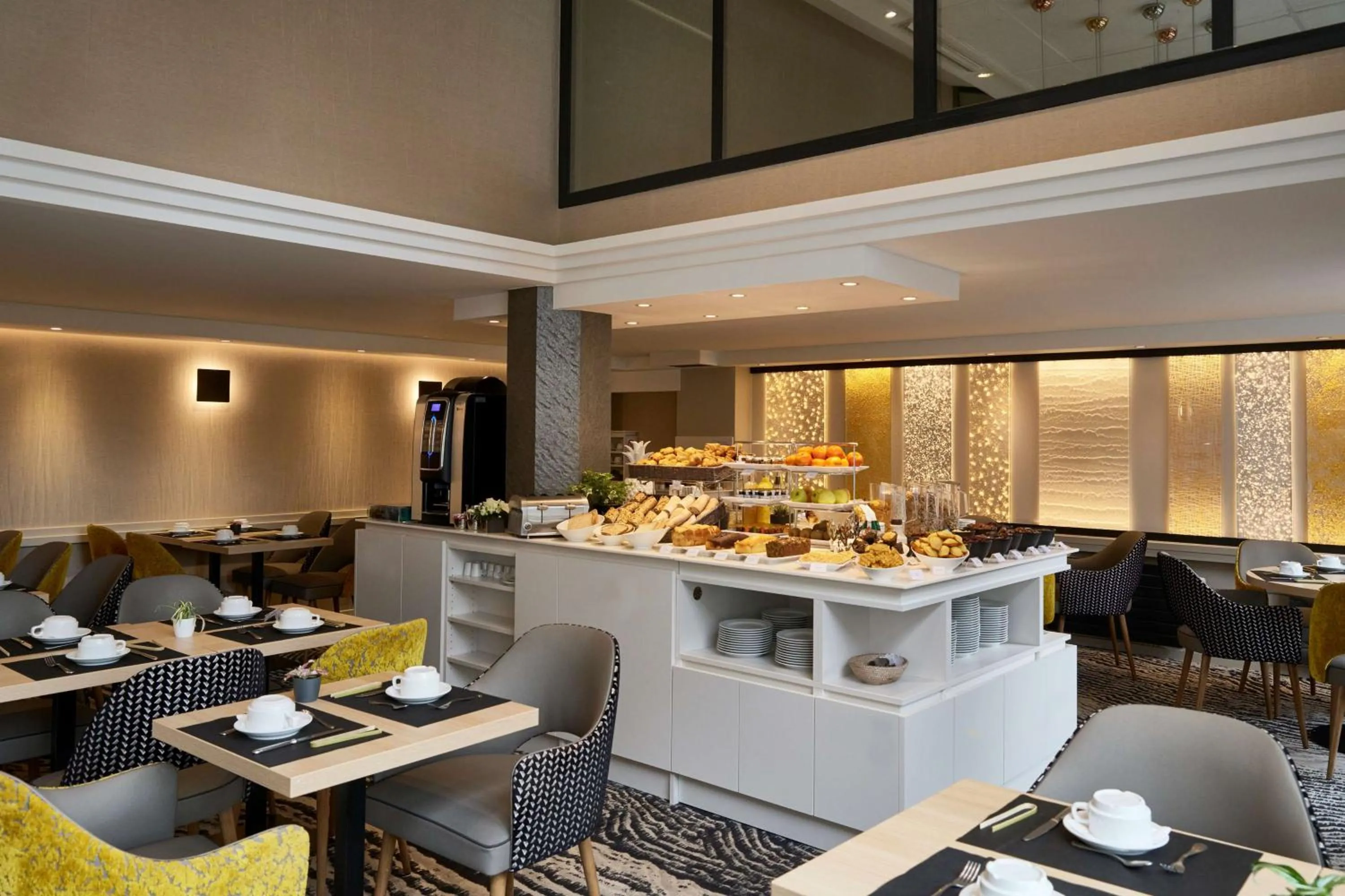 Breakfast in Best Western Plus Hotel Carlton Annecy