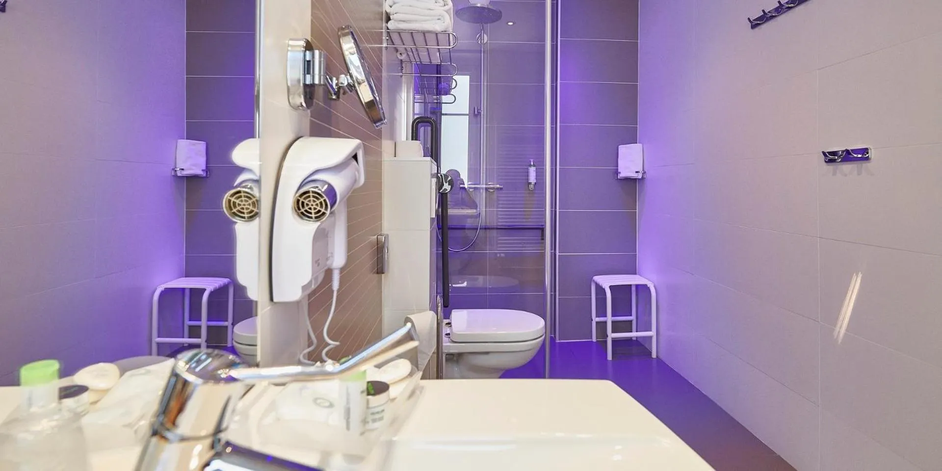 Bathroom in Best Western Plus Hotel Carlton Annecy