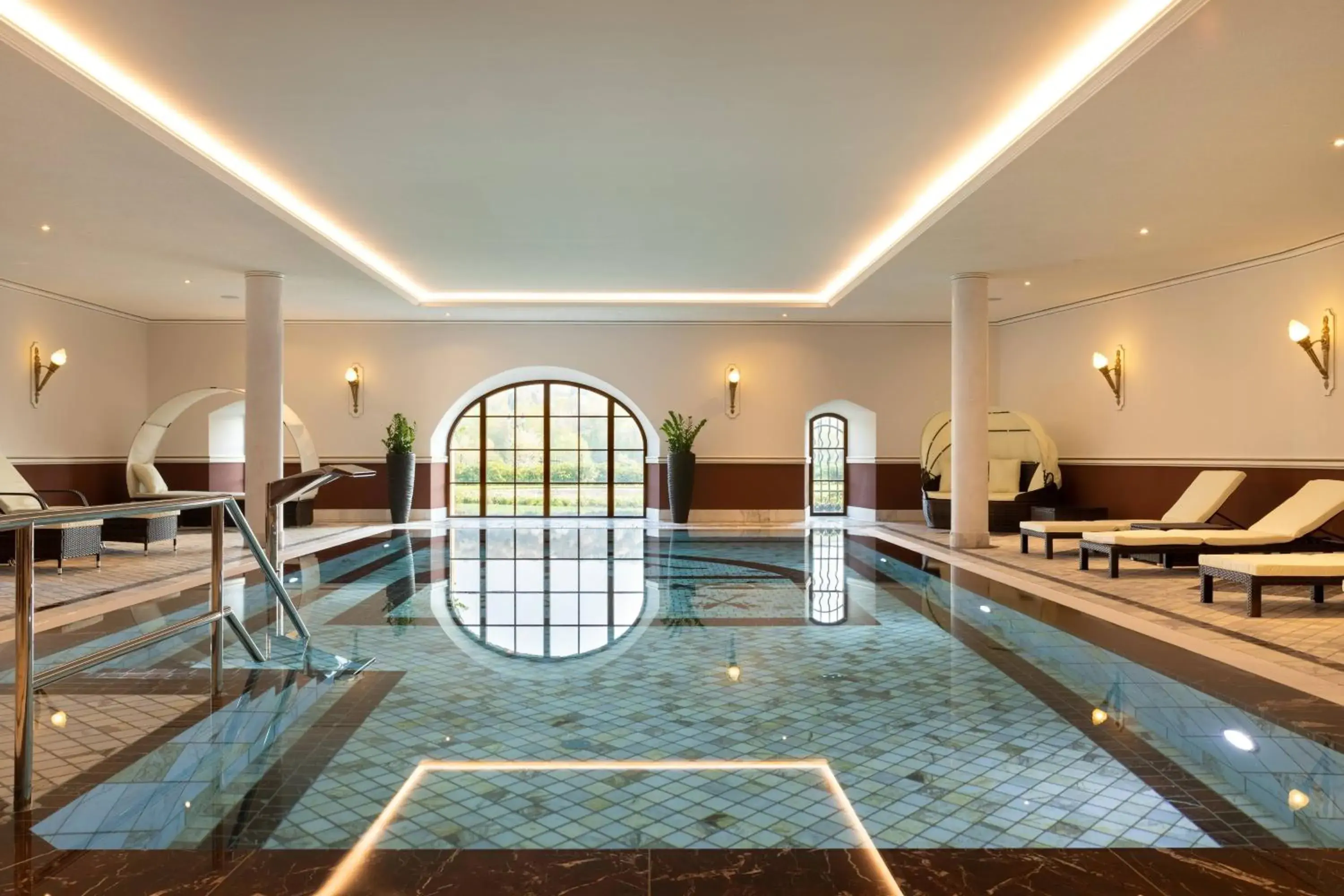 Swimming pool in Schloss Lieser, Autograph Collection Swimming pool in Schloss Lieser, Autograph Collection