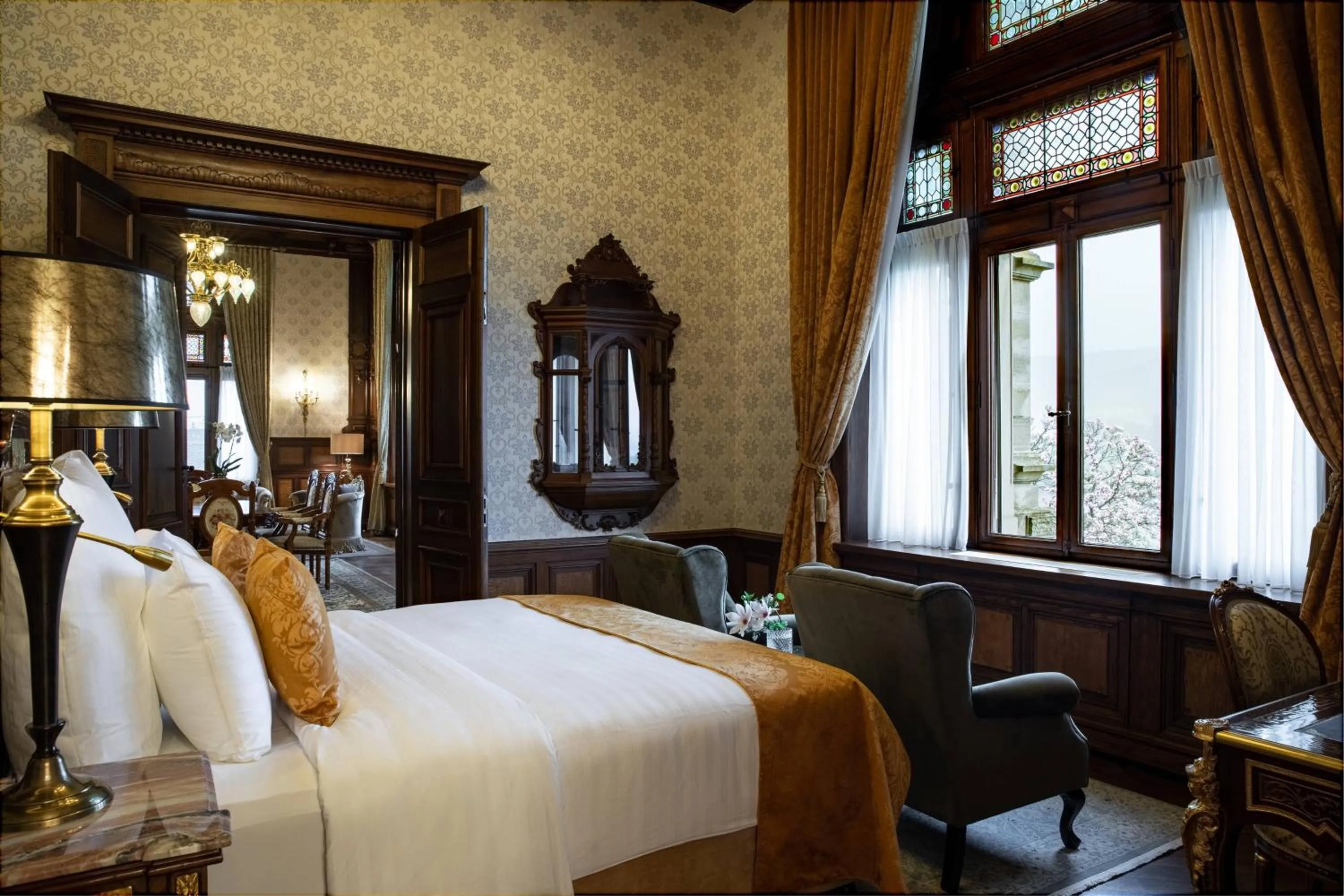 Bedroom, Bed in Schloss Lieser, Autograph Collection