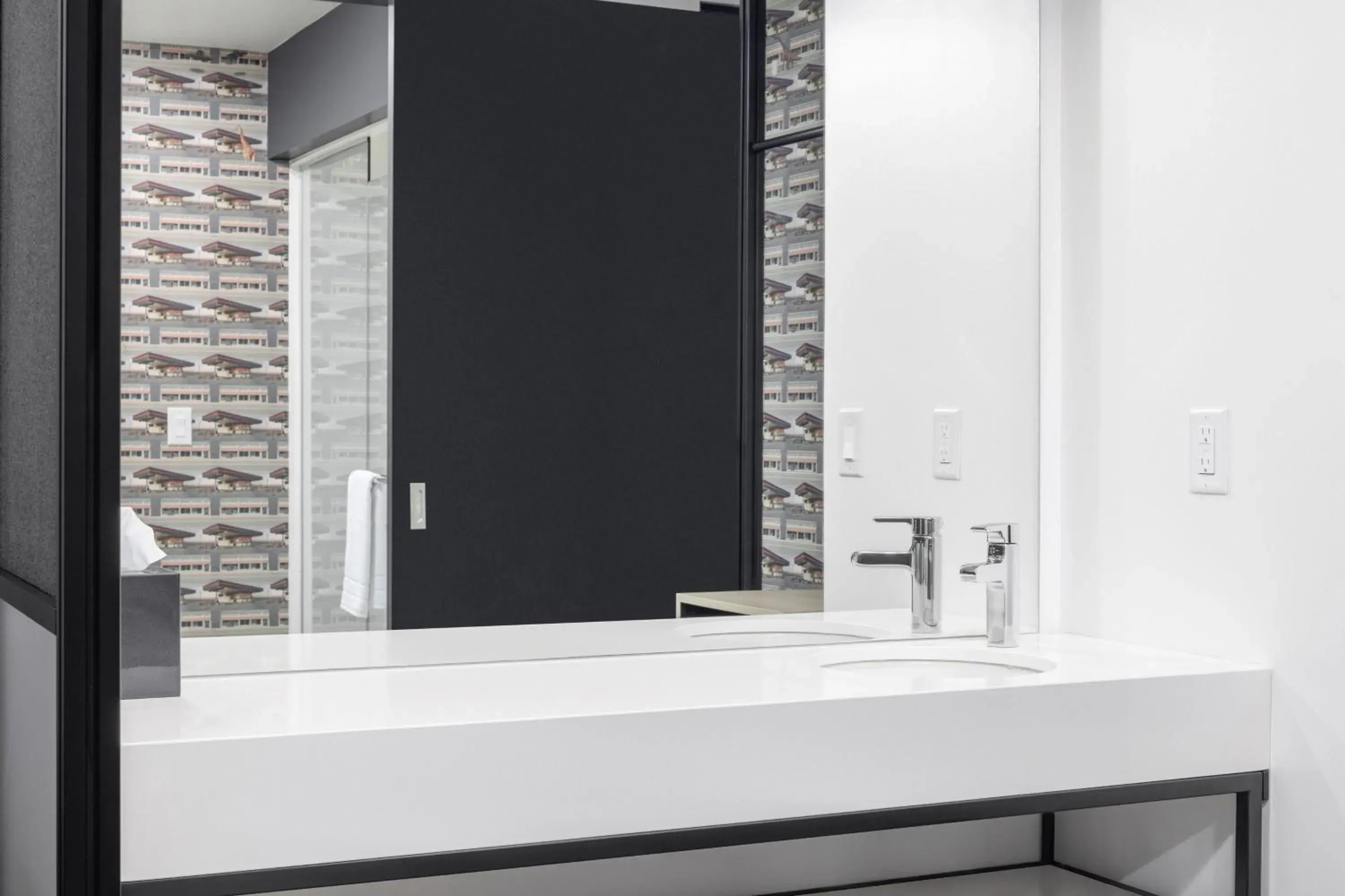 Savvy Queen Room, 1 Bedroom Junior Suite, 2 Queen in Aloft Oklahoma City Quail Springs Savvy Queen Room, 1 Bedroom Junior Suite, 2 Queen in Aloft Oklahoma City Quail Springs